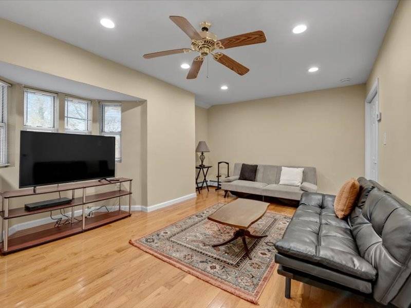 #32 photo, 2747 Haring Street, Sheepshead Bay , NY 11235