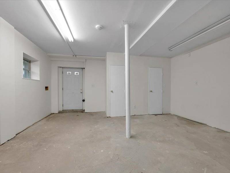 #38 photo, 2747 Haring Street, Sheepshead Bay , NY 11235