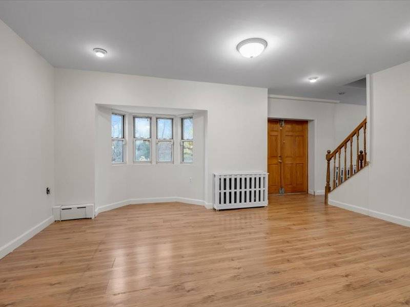 #5 photo, 2747 Haring Street, Sheepshead Bay , NY 11235