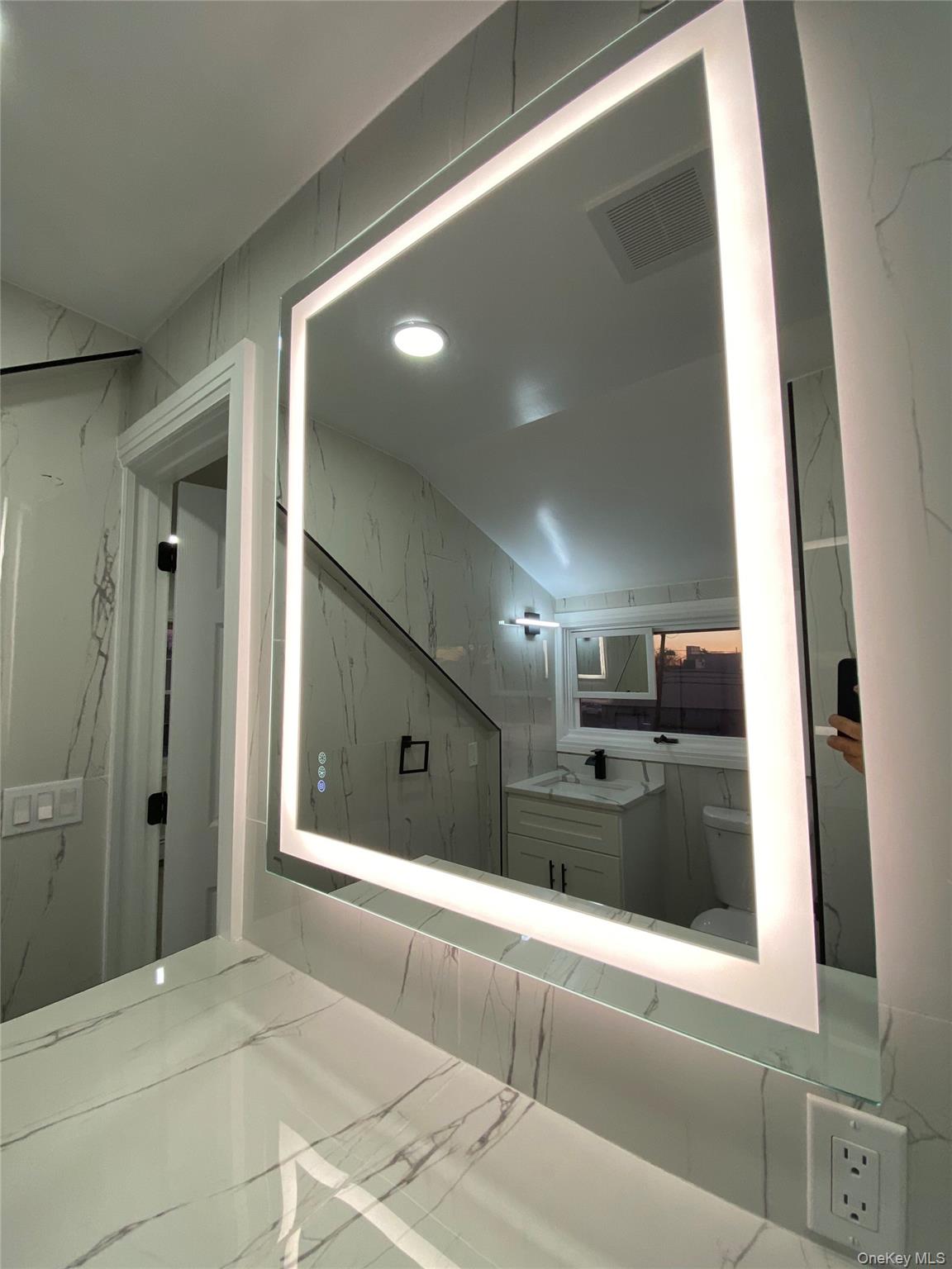 #13 photo, 602 Clocks Boulevard, Massapequa , NY 11758