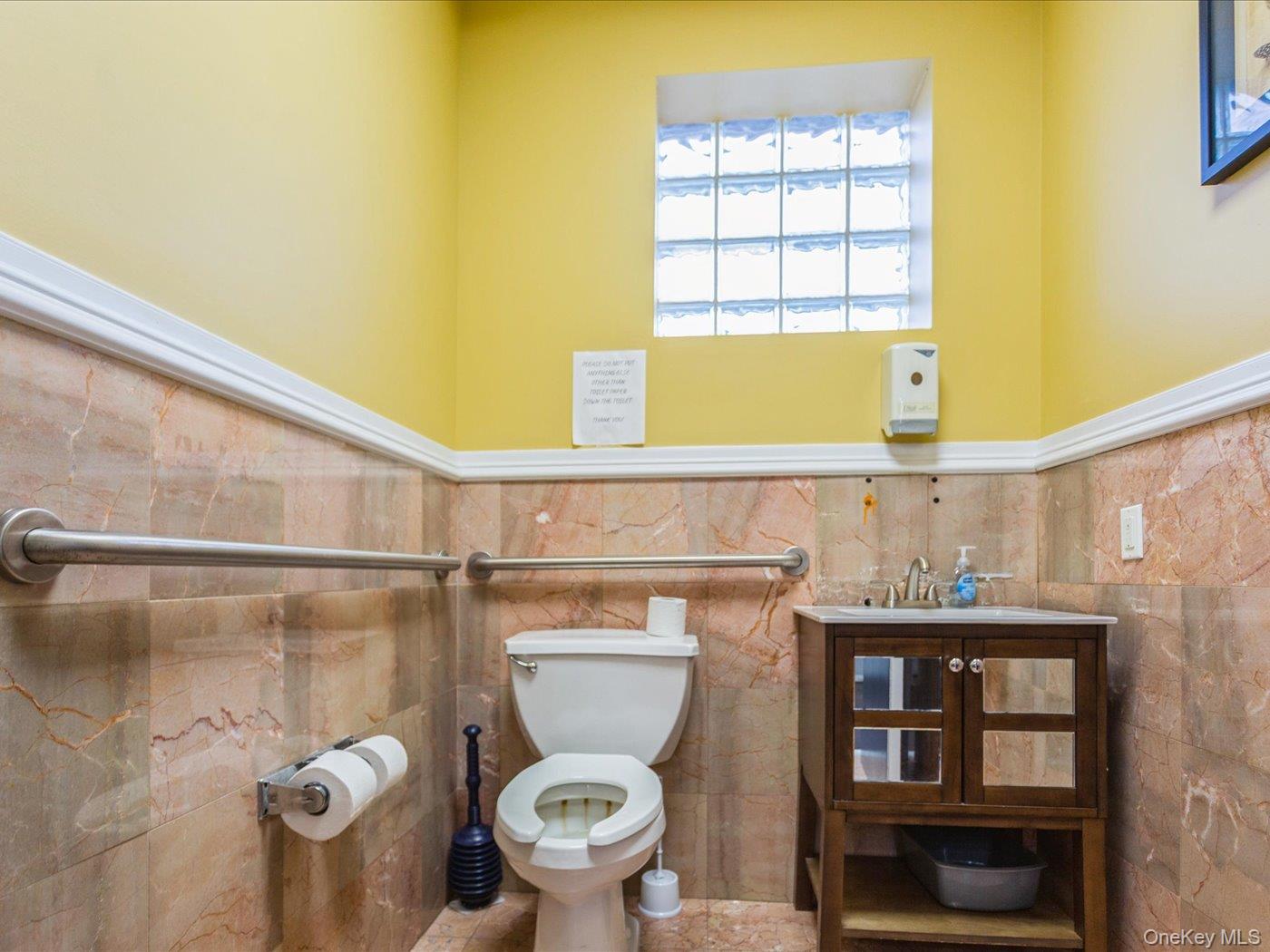 #10 photo, 270 Doughty Boulevard, नासाउ काउंटी Inwood , NY 11096