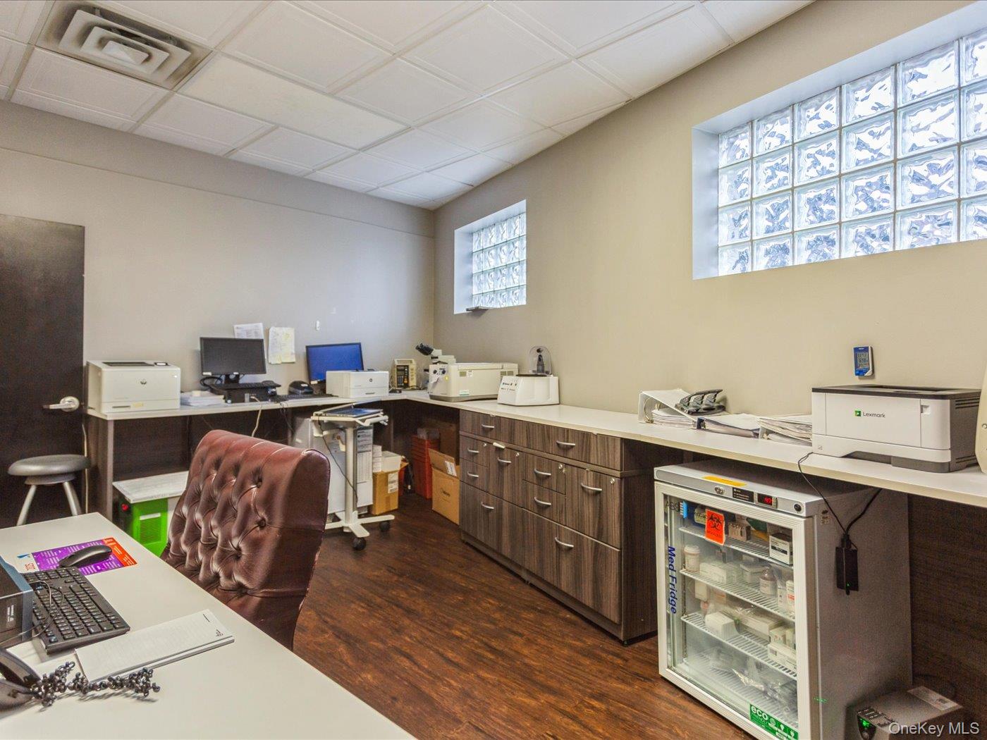 #16 photo, 270 Doughty Boulevard, नासाउ काउंटी Inwood , NY 11096