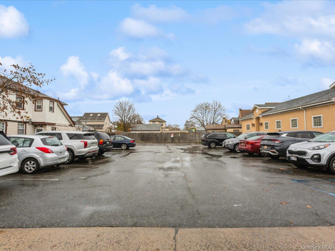 #4 photo, 270 Doughty Boulevard, नासाउ काउंटी Inwood , NY 11096