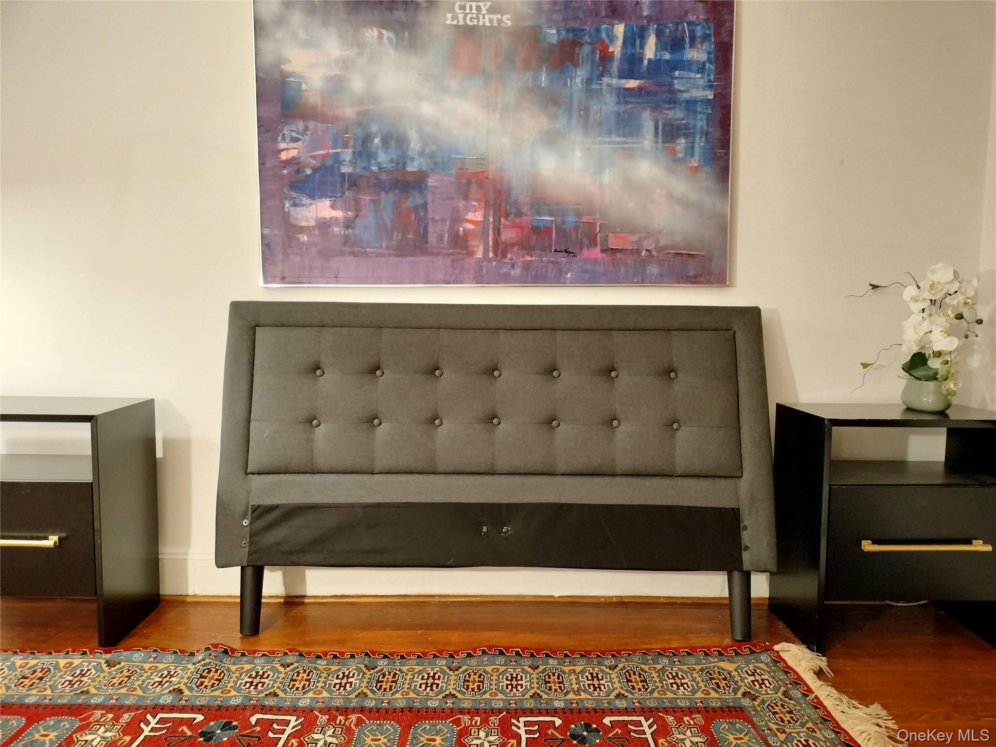 #4 photo, 334 E 53rd Street, New York (Manhattan) , NY 10022