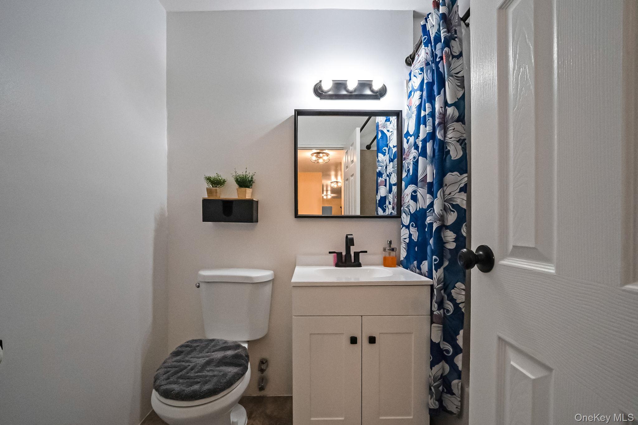 #10 photo, 460 Old Town Road, Port Jefferson Station , NY 11776