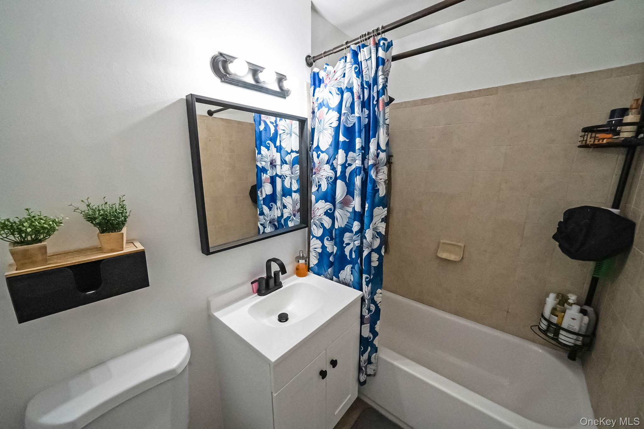 #11 photo, 460 Old Town Road, Port Jefferson Station , NY 11776