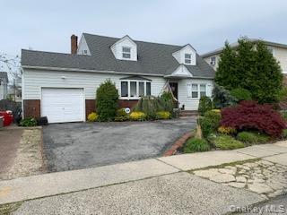 #1 photo, 40 Lorraine Road, Нассау ‖ Island Park , NY 11558