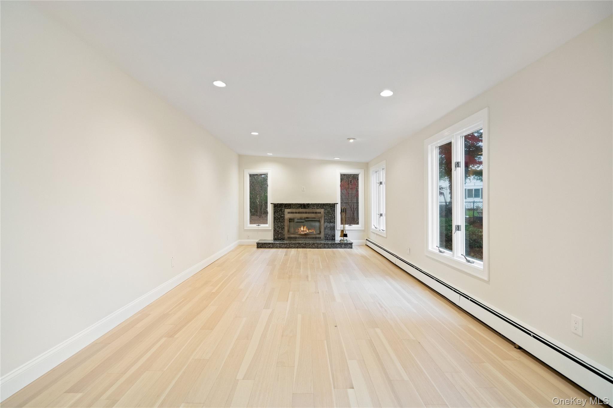 #20 photo, 1 Upper Lane, Centerport , NY 11721