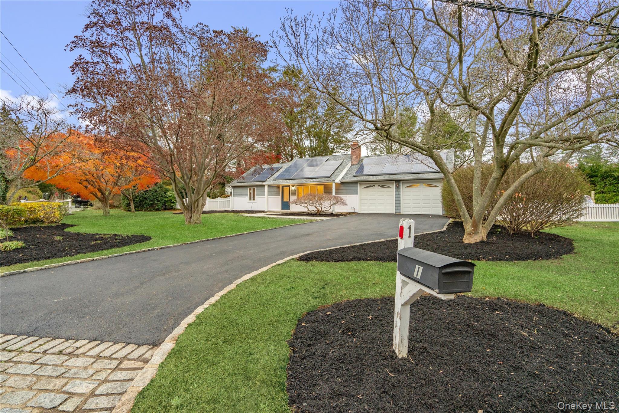 #4 photo, 1 Upper Lane, Centerport , NY 11721