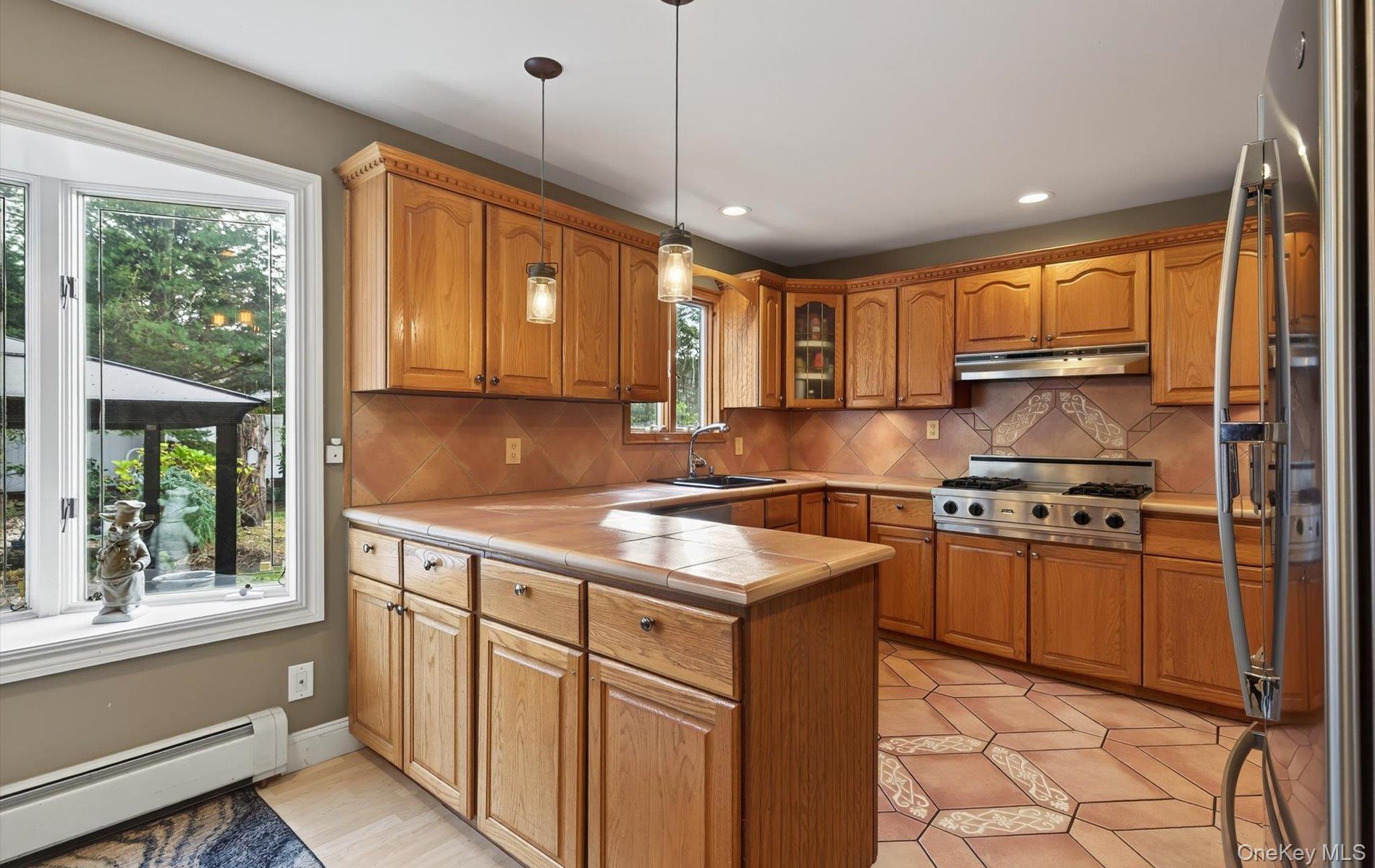 #12 photo, 110 Florida Avenue, सफ़ोक काउंटी Commack , NY 11725