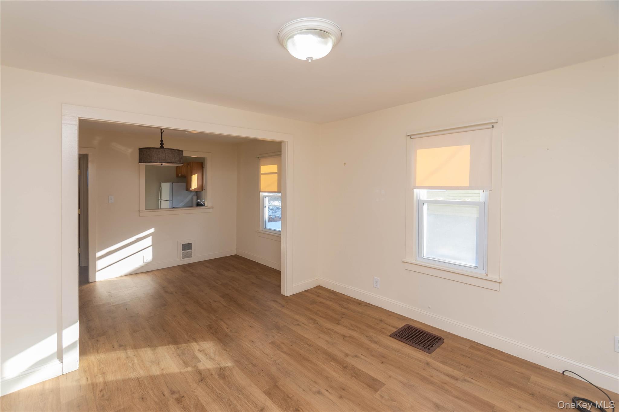 #3 photo, 35 Hudson Terrace, Marlboro , NY 12542