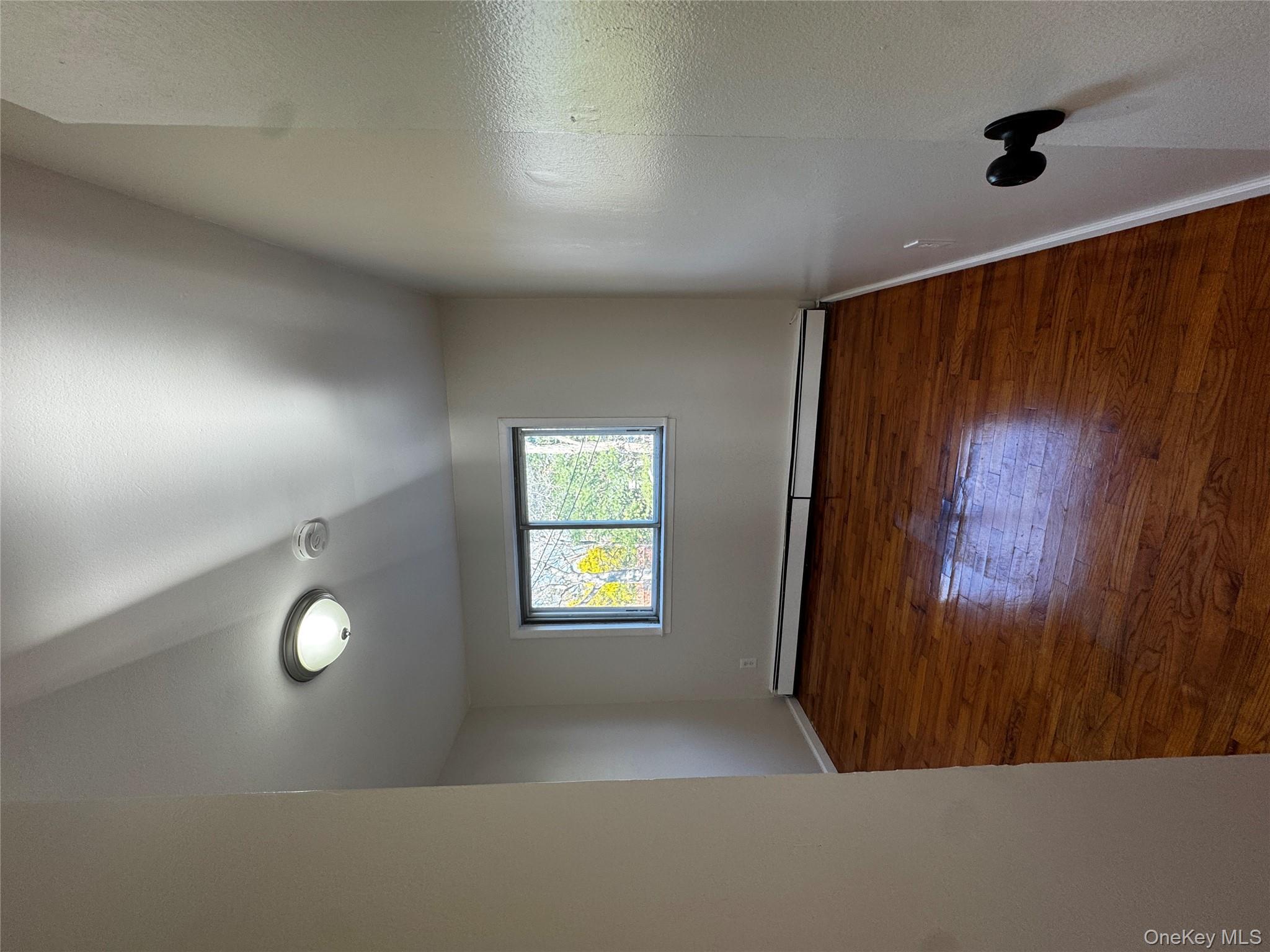 #20 photo, 8 Whitman Court, Middletown , NY 10941