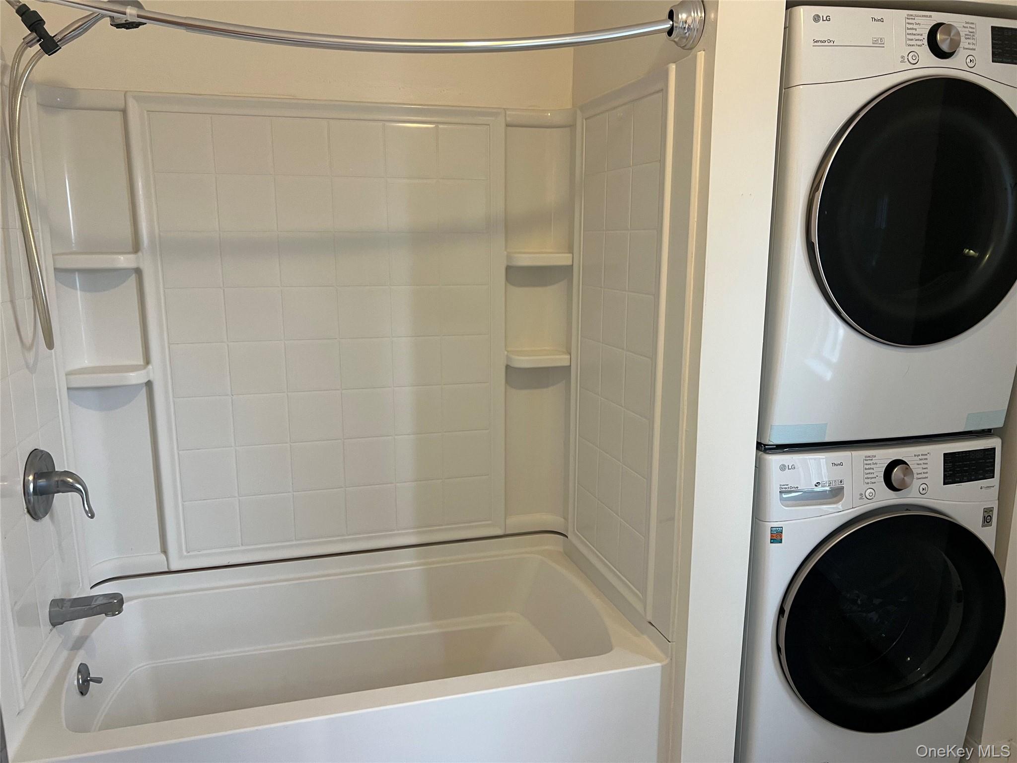 #12 photo, 182 Grand Street, Newburgh , NY 12550