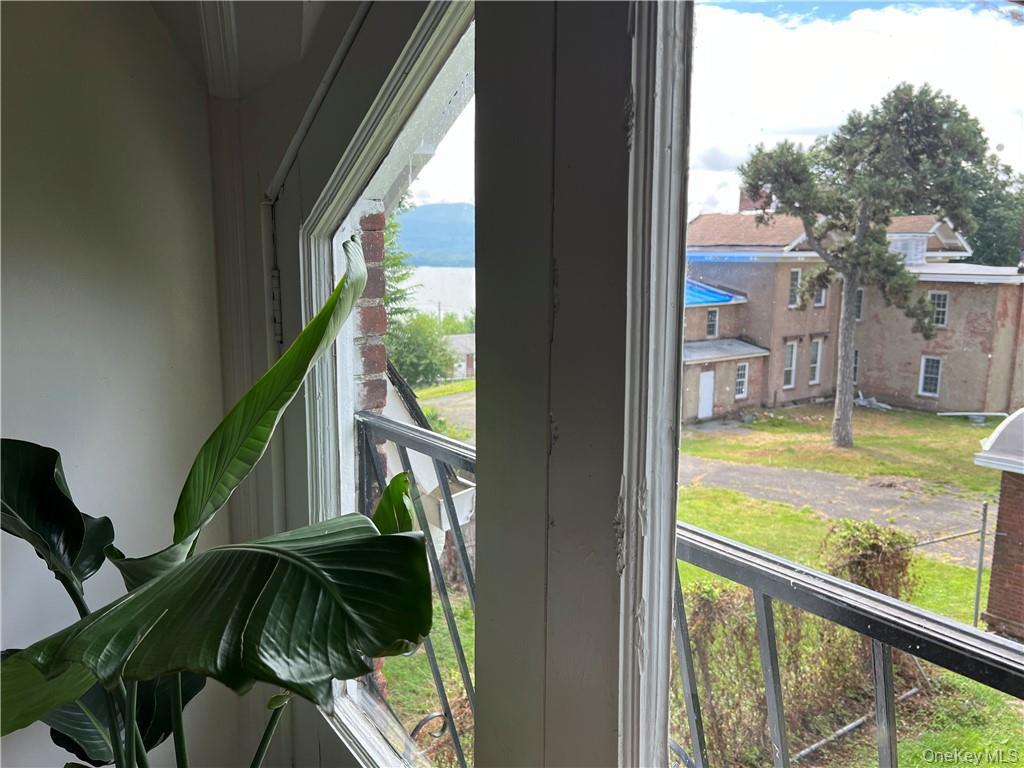 #5 photo, 182 Grand Street, Newburgh , NY 12550