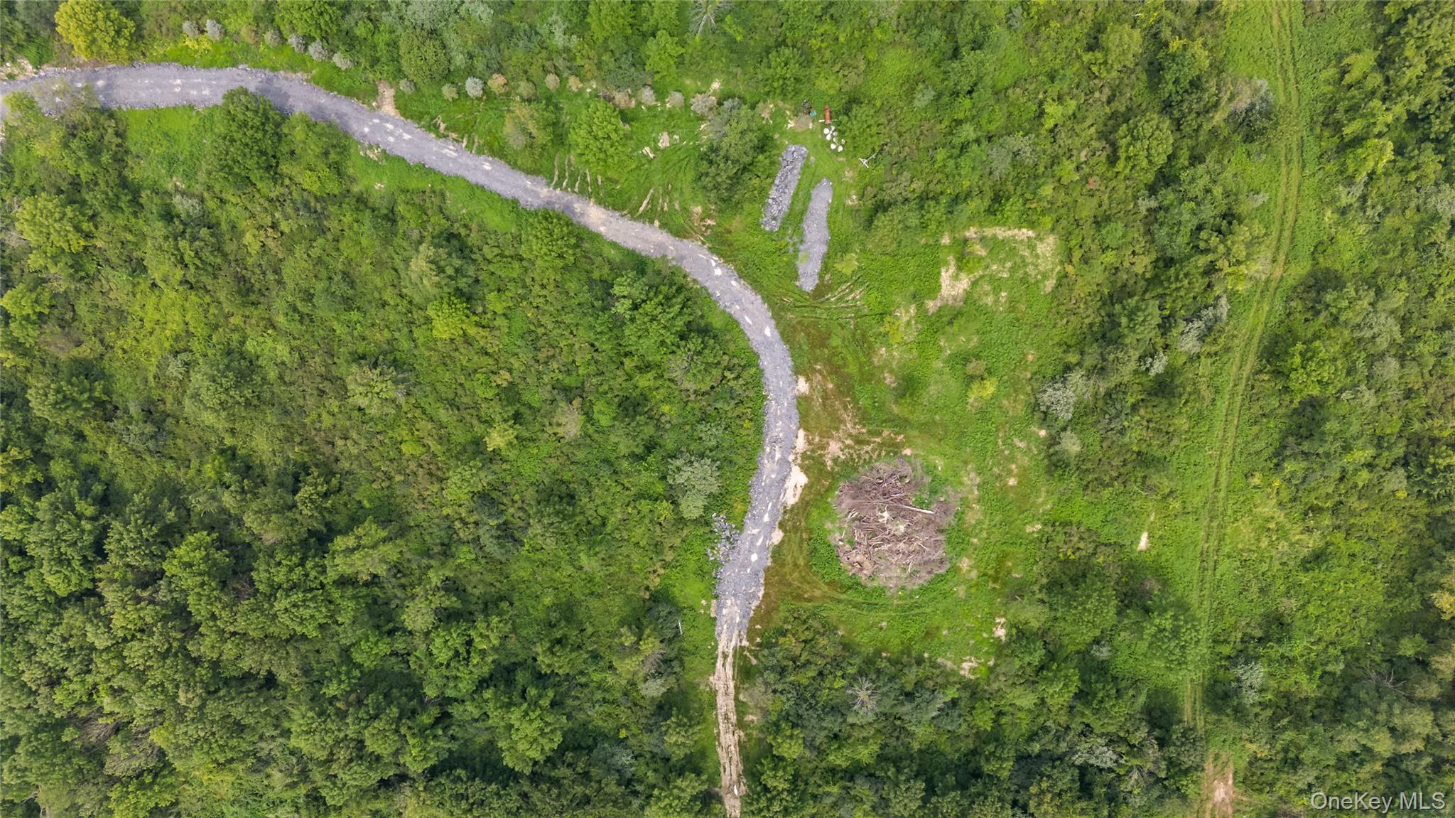 #8 photo, S Smith Road, 纽约州 Lagrangeville , NY 12540