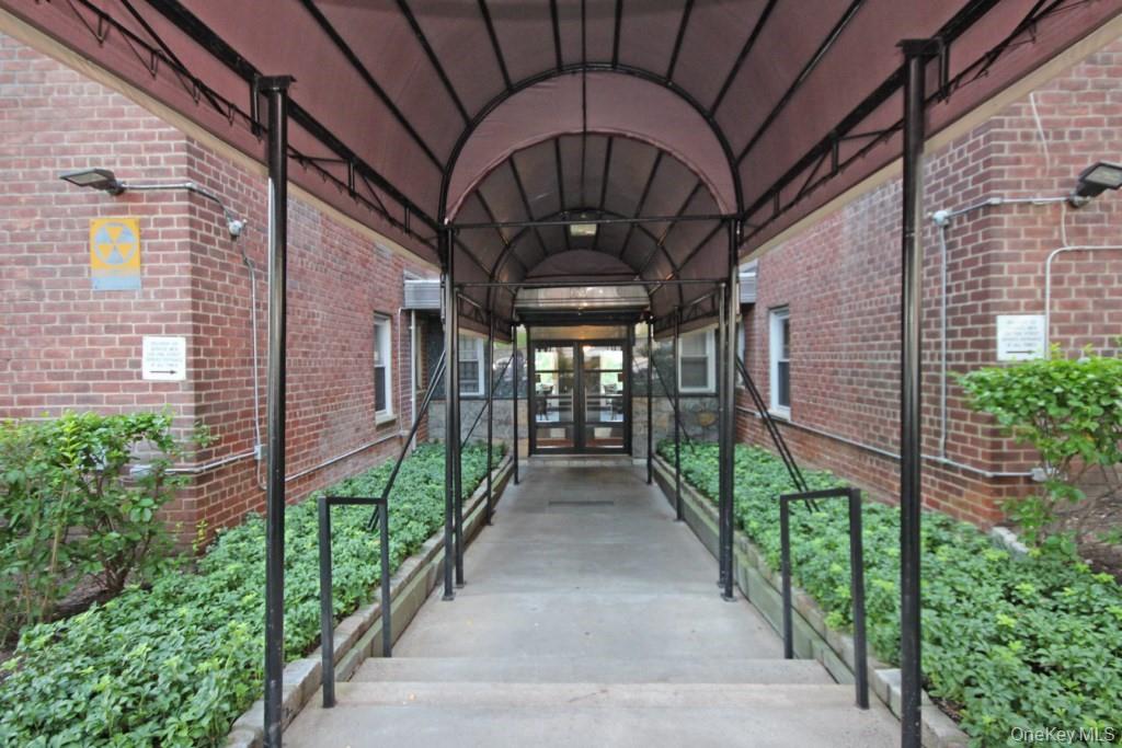 #15 photo, 279 N Broadway, 纽约州 Yonkers , NY 10701