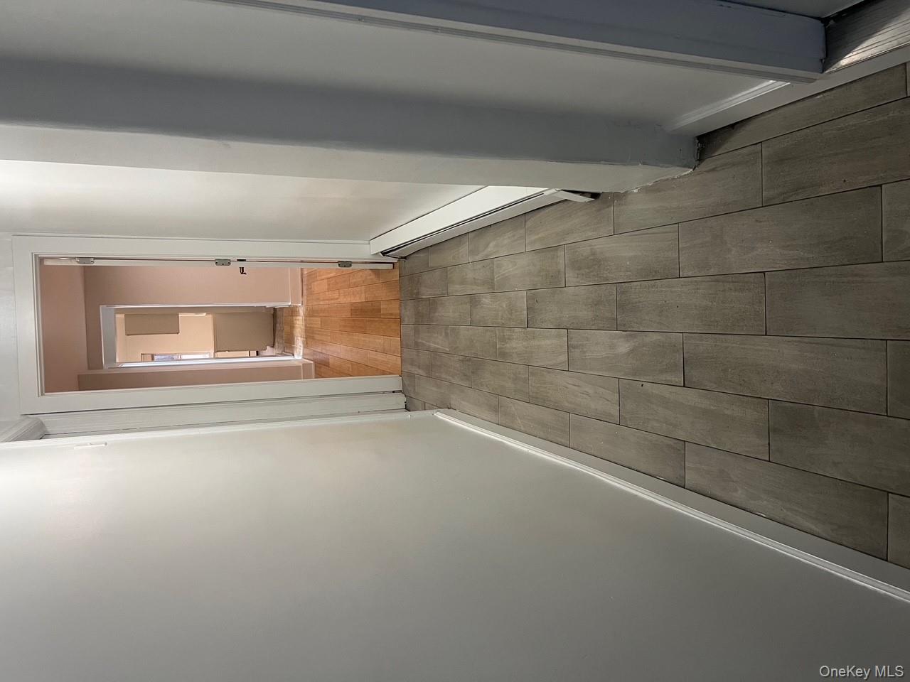 #1 photo, 2532 Fenton Avenue, ब्रोंक्स Bronx , NY 10469