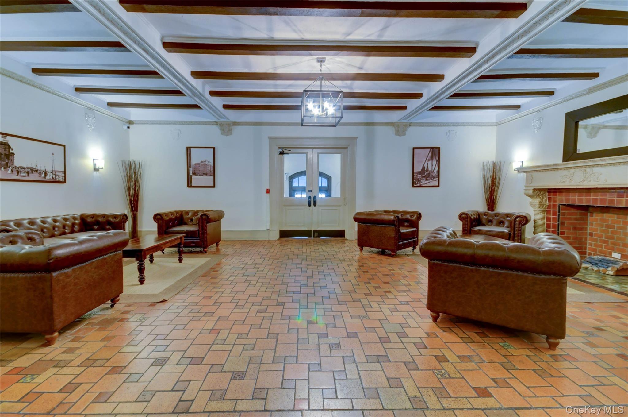 #3 photo, 310 Riverside Blvd, Long Beach , NY 11556