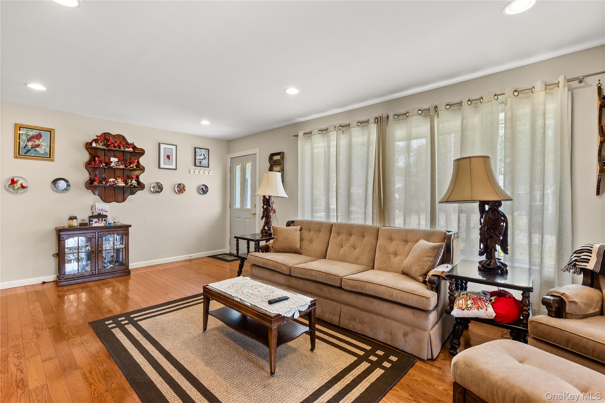 #4 photo, 18 Campbell Lane, מחוז סאפוק East Islip , NY 11730