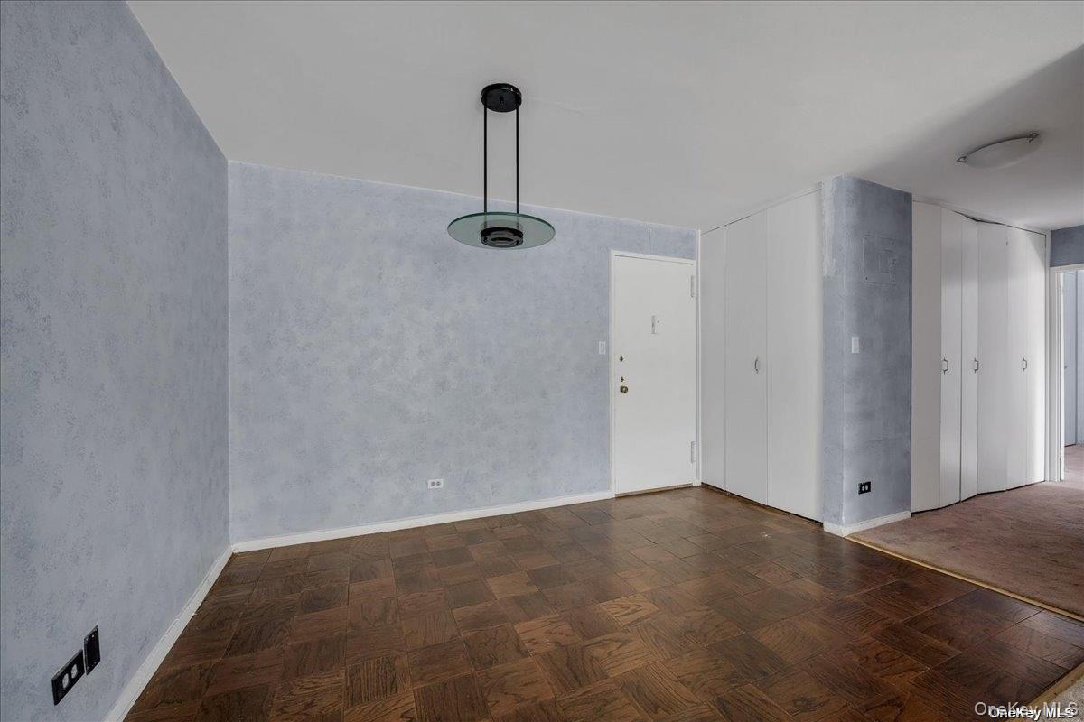 #5 photo, 61-20 Grand Central Parkway, Forest Hills , NY 11375