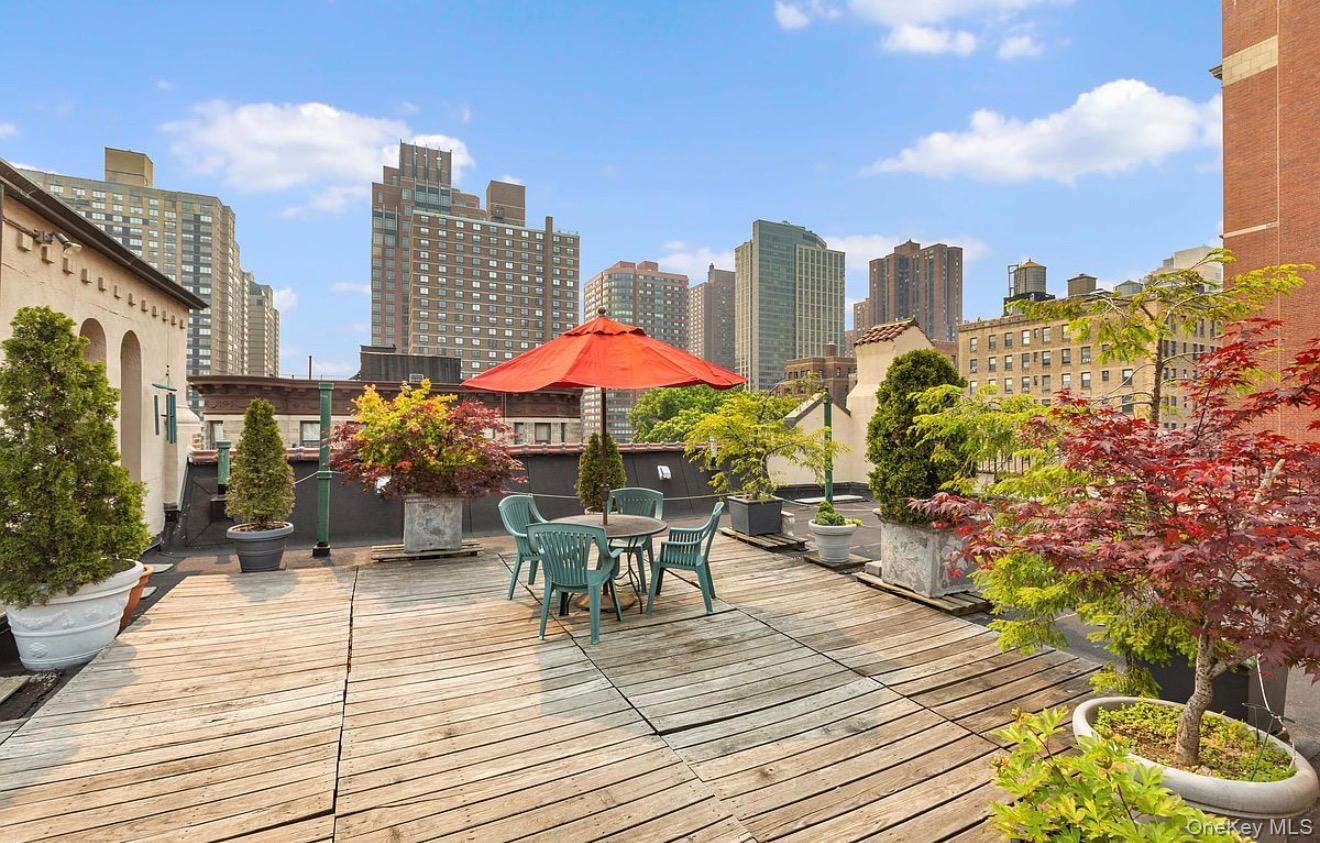 #12 photo, 140 E 95th Street, New York (Manhattan) , NY 10128