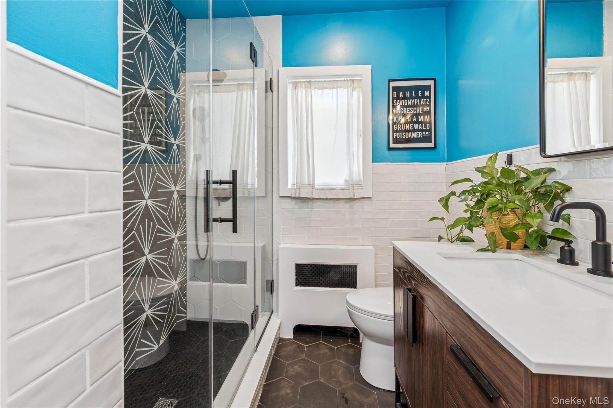 #16 photo, 48 Elliot Drive, Hicksville , NY 11801