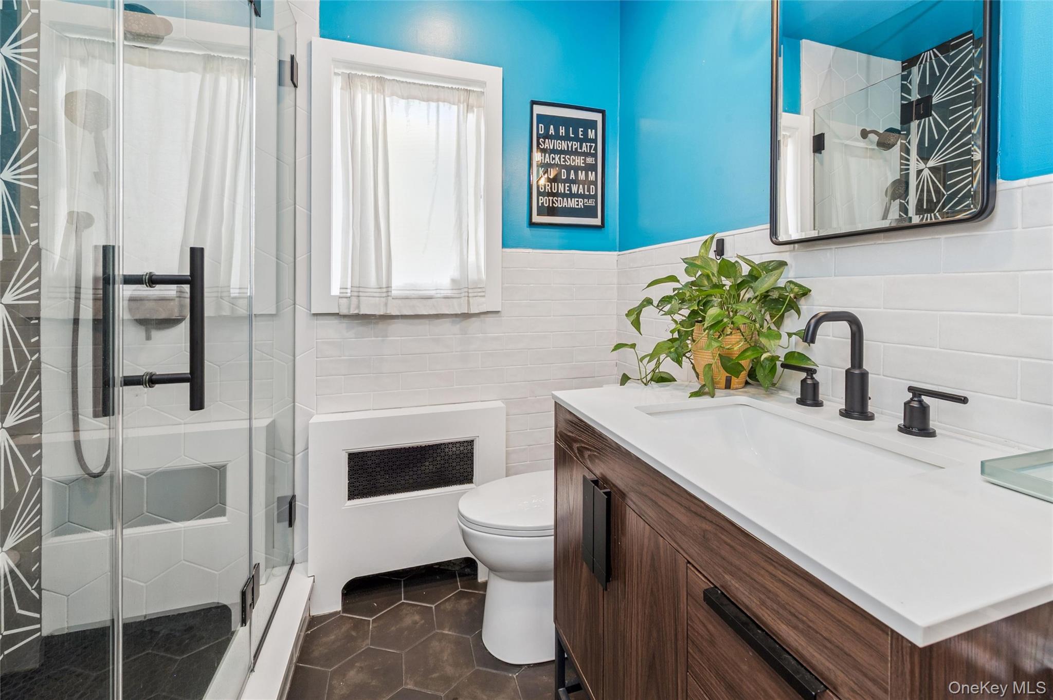 #17 photo, 48 Elliot Drive, Hicksville , NY 11801