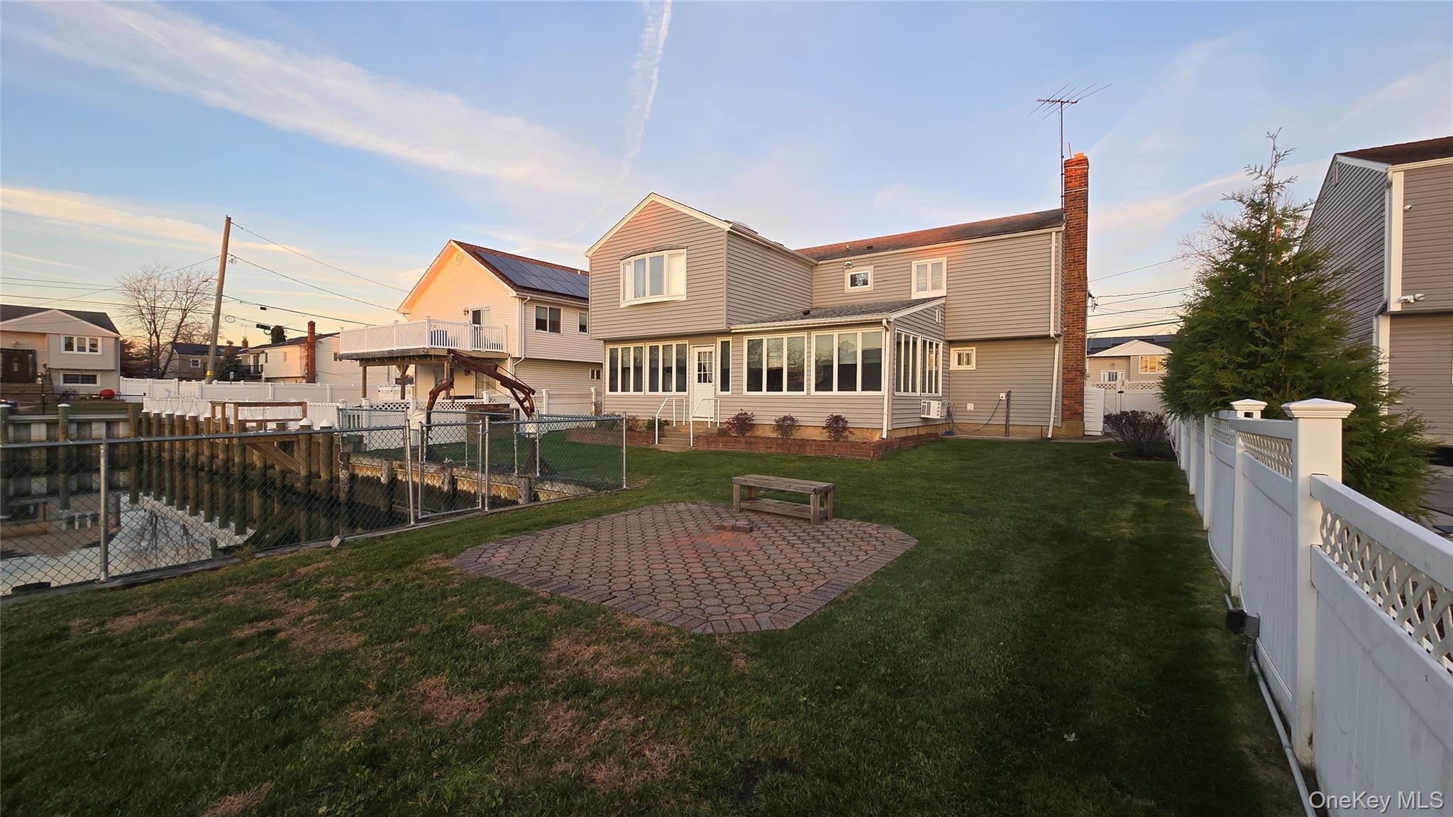 #12 photo, 3340 Yost Boulevard, Oceanside , NY 11572