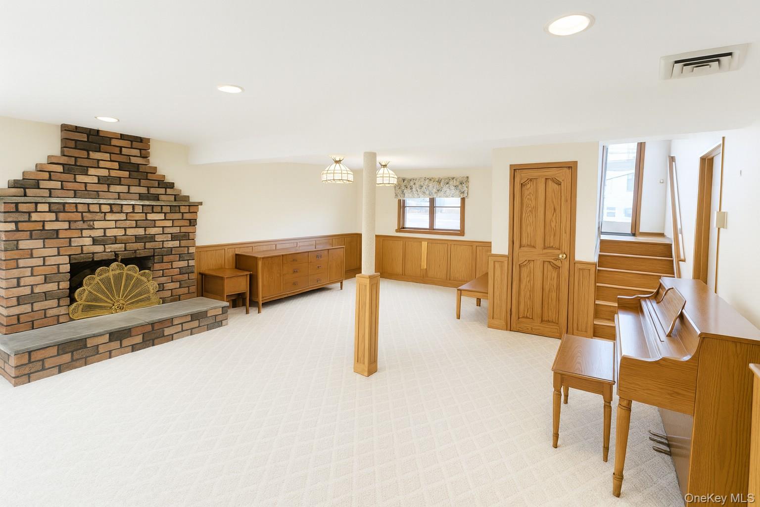 #8 photo, 3340 Yost Boulevard, Oceanside , NY 11572