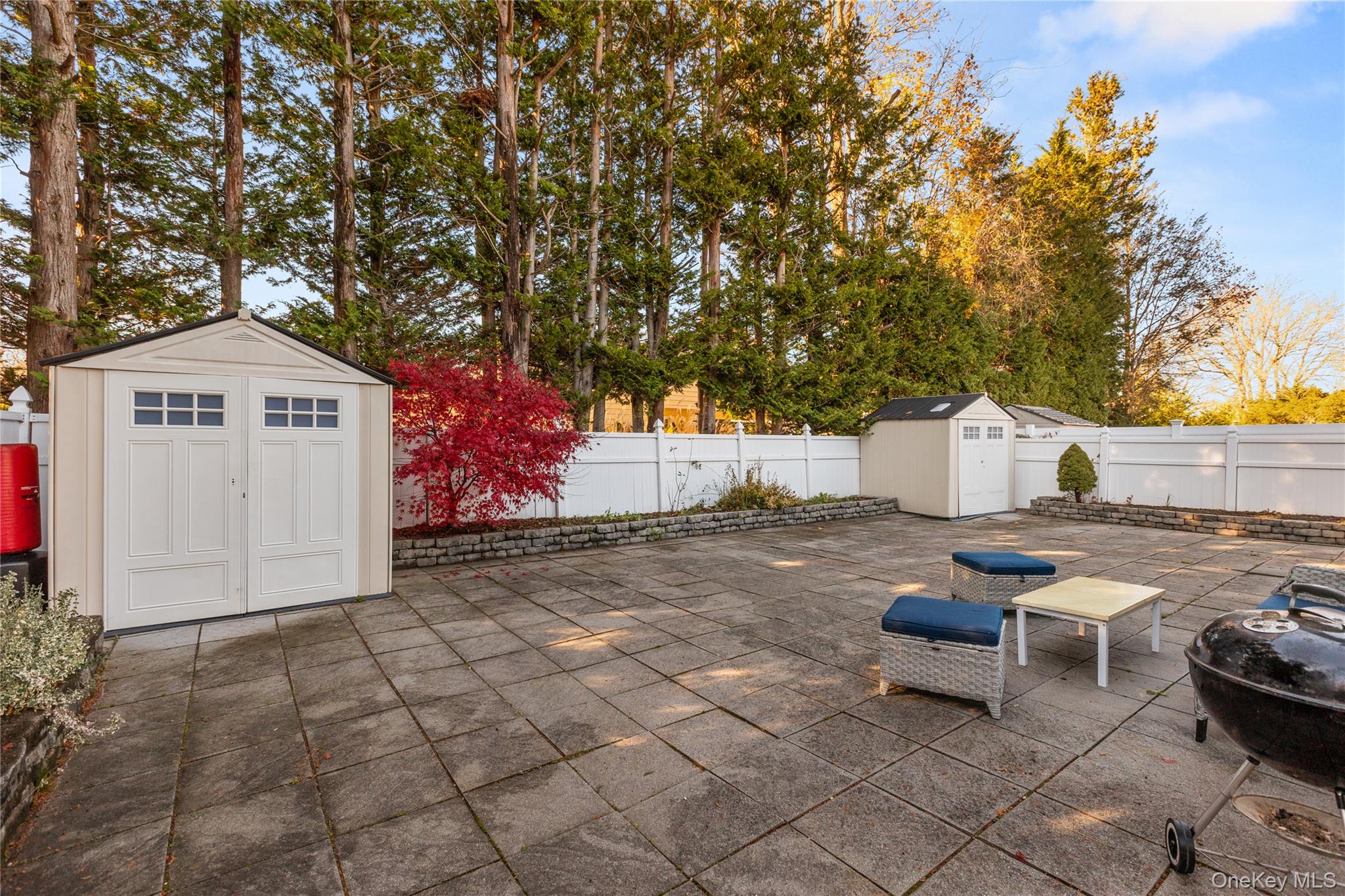 #11 photo, 68 A Oneida Avenue, מחוז סאפוק South Setauket , NY 11720