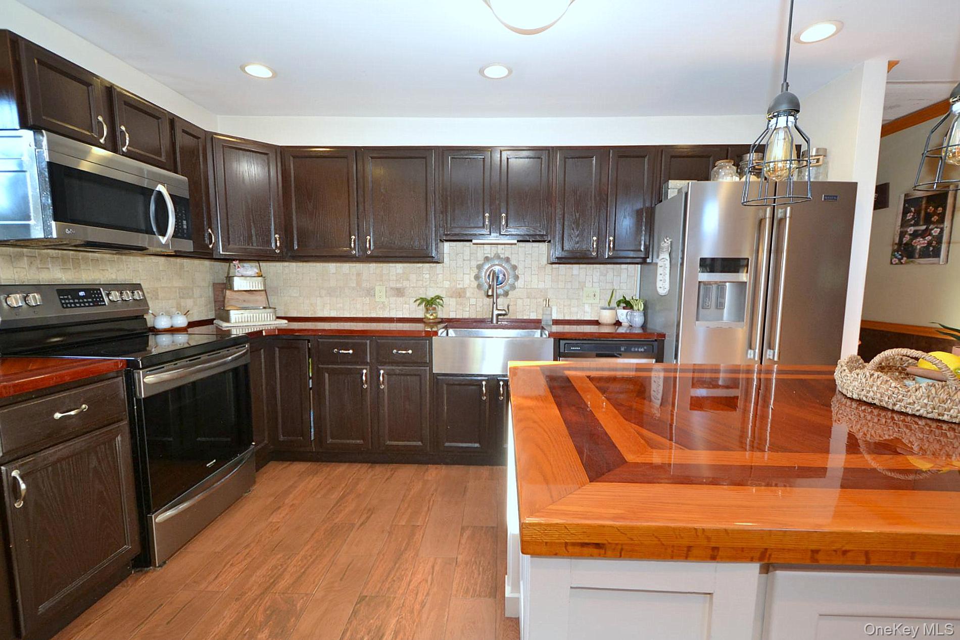 #8 photo, 29 Granby Place, 롱 아일랜드 Ronkonkoma , NY 11779