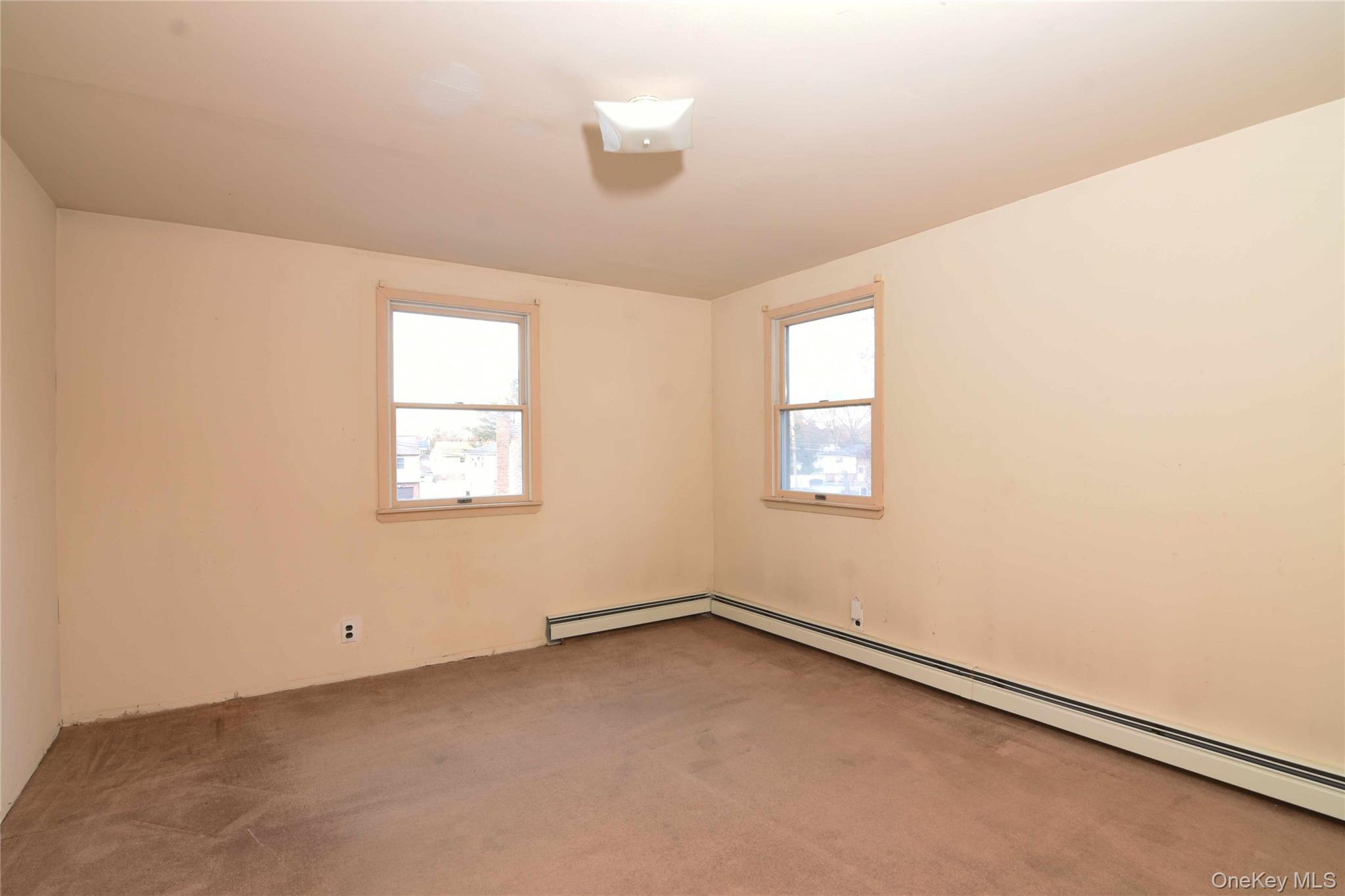 #14 photo, 651 Windmill Avenue, 롱 아일랜드 North Babylon , NY 11703