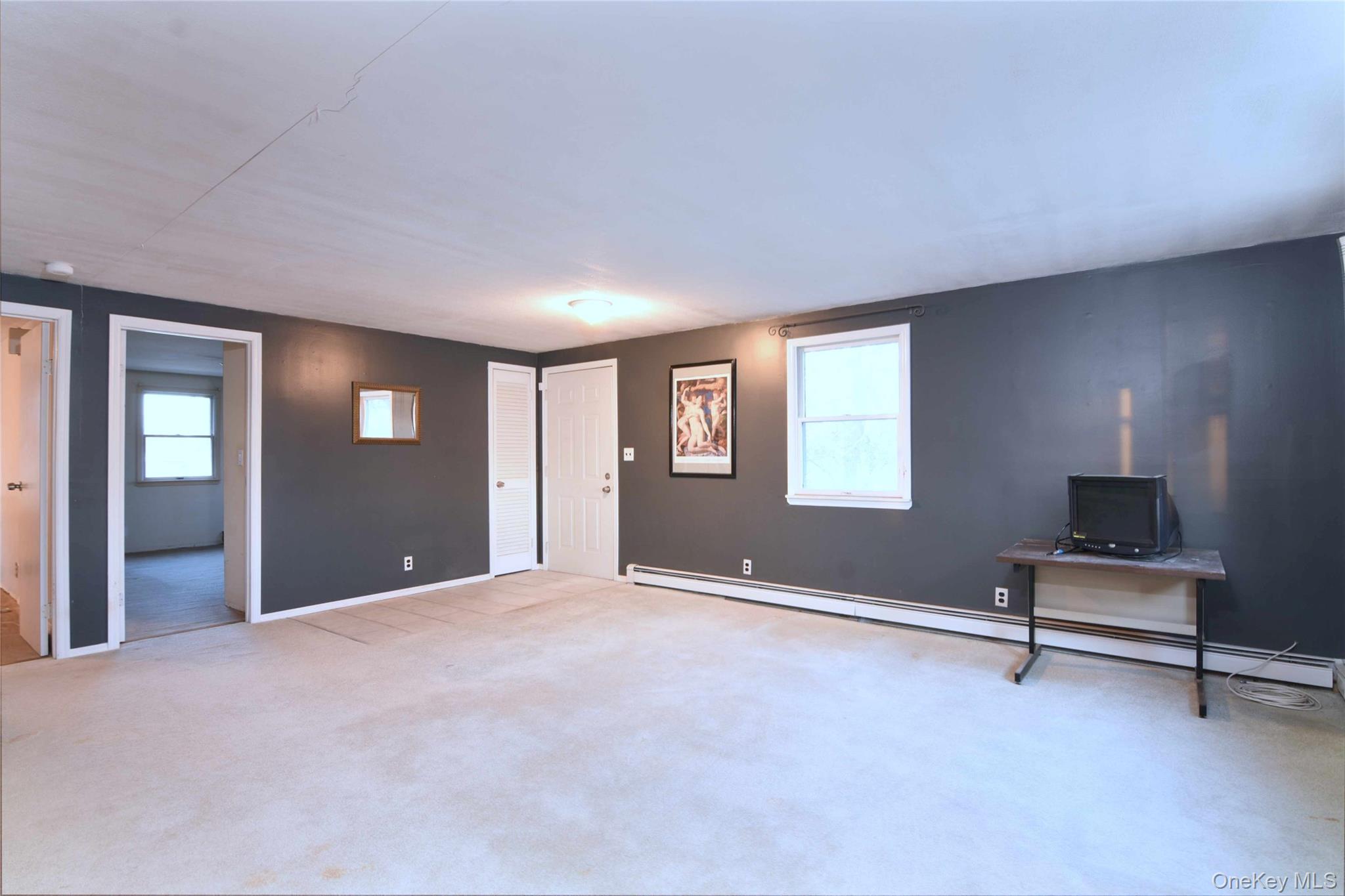 #16 photo, 651 Windmill Avenue, 롱 아일랜드 North Babylon , NY 11703