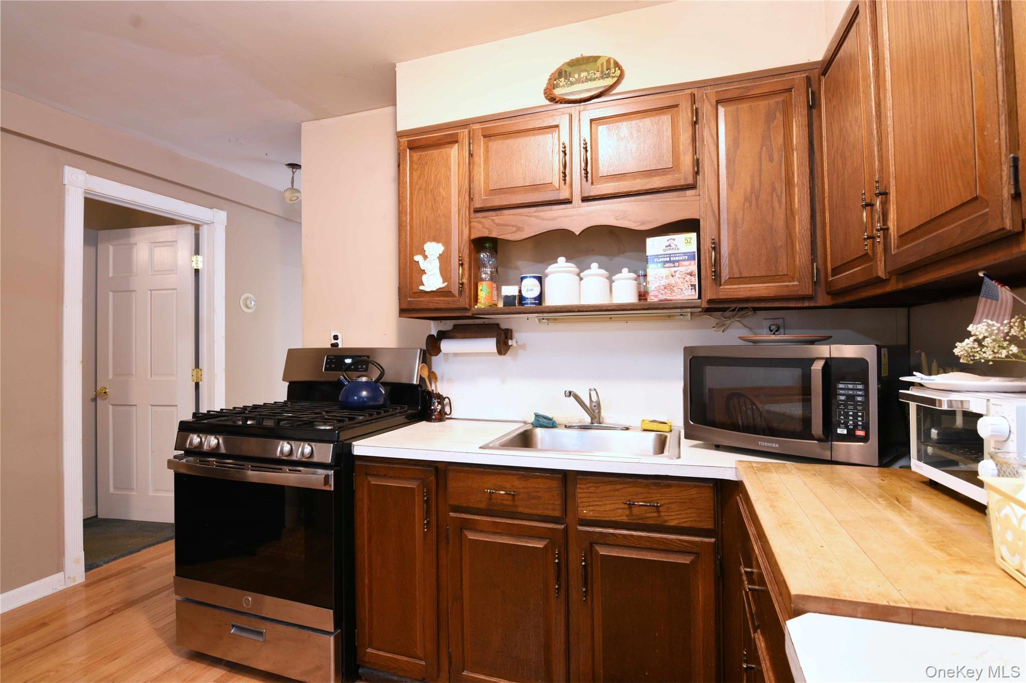 #5 photo, 651 Windmill Avenue, 롱 아일랜드 North Babylon , NY 11703