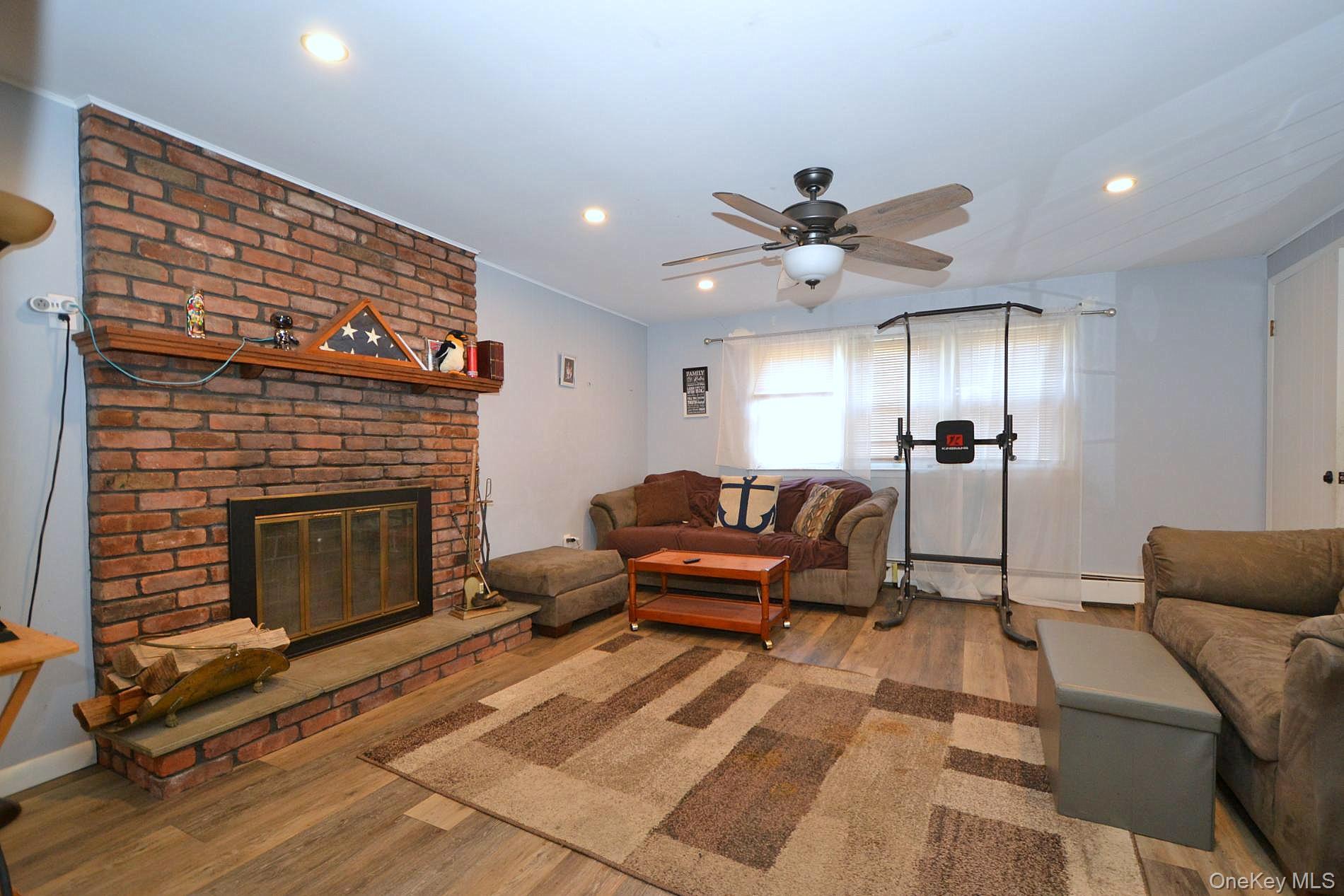 #6 photo, 254 Dare Road, 东长岛 Selden , NY 11784