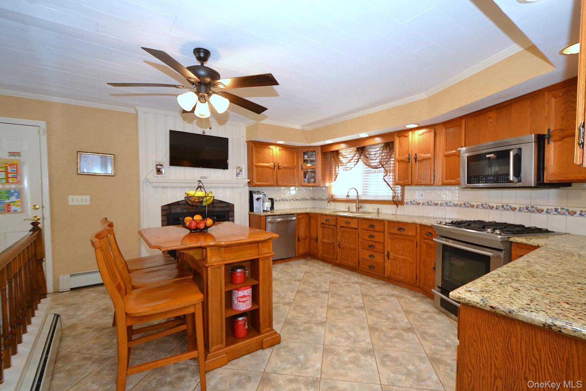 #12 photo, 27 Albright Road, מחוז סאפוק Coram , NY 11727