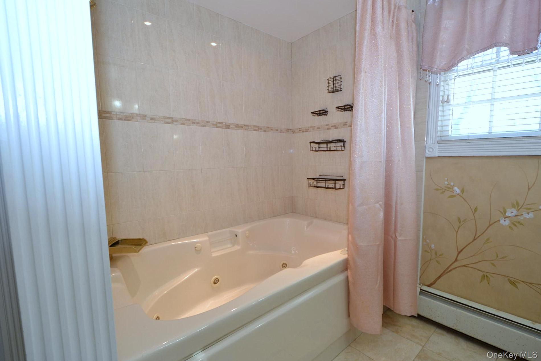 #19 photo, 27 Albright Road, מחוז סאפוק Coram , NY 11727