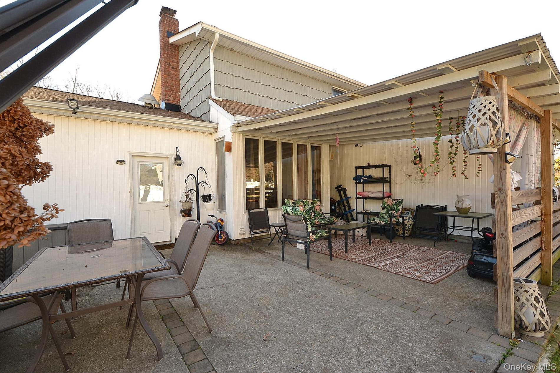 #7 photo, 27 Albright Road, מחוז סאפוק Coram , NY 11727