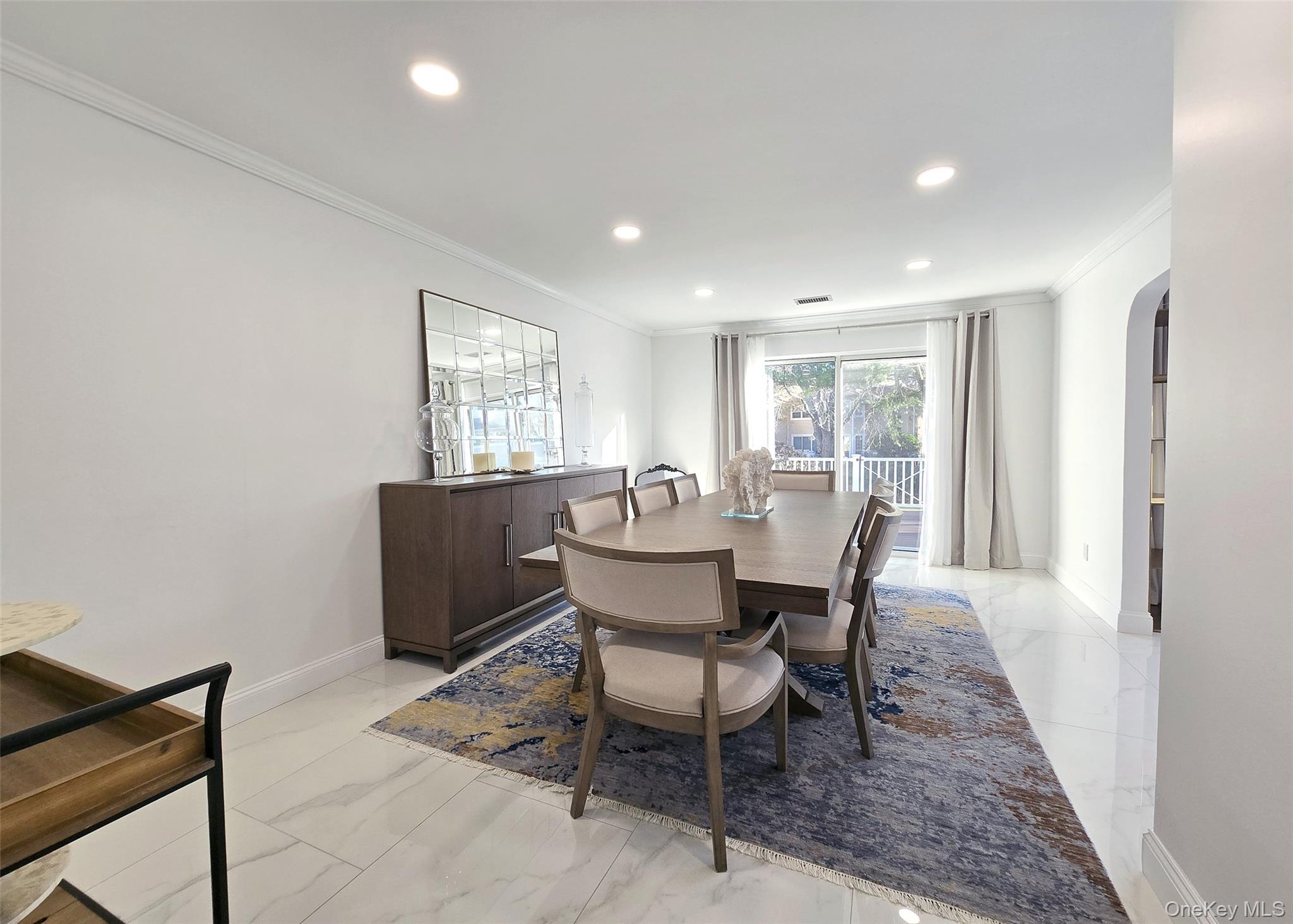 #12 photo, 31 Hampshire Court, מחוז סאפוק Holbrook , NY 11741