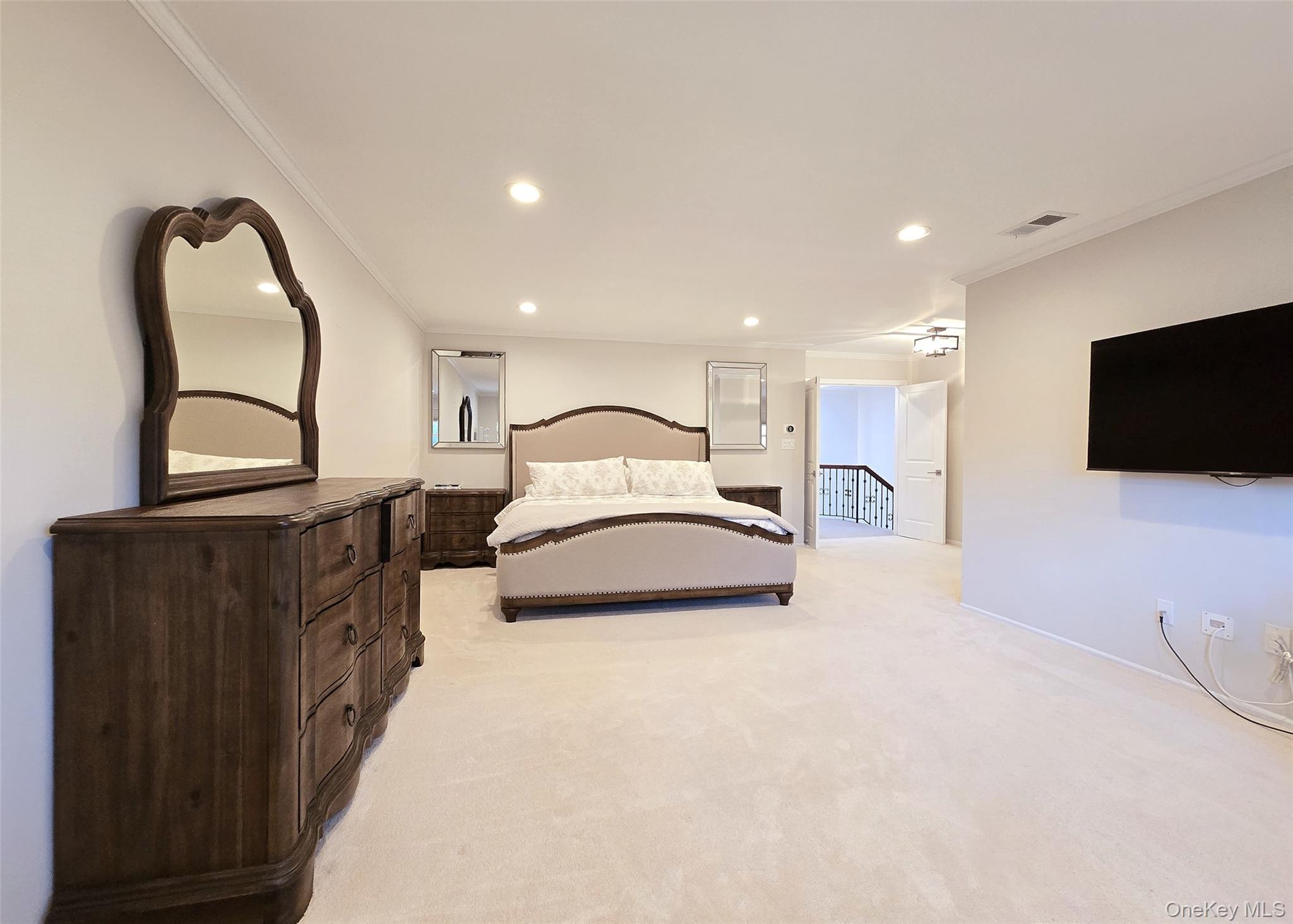 #15 photo, 31 Hampshire Court, מחוז סאפוק Holbrook , NY 11741