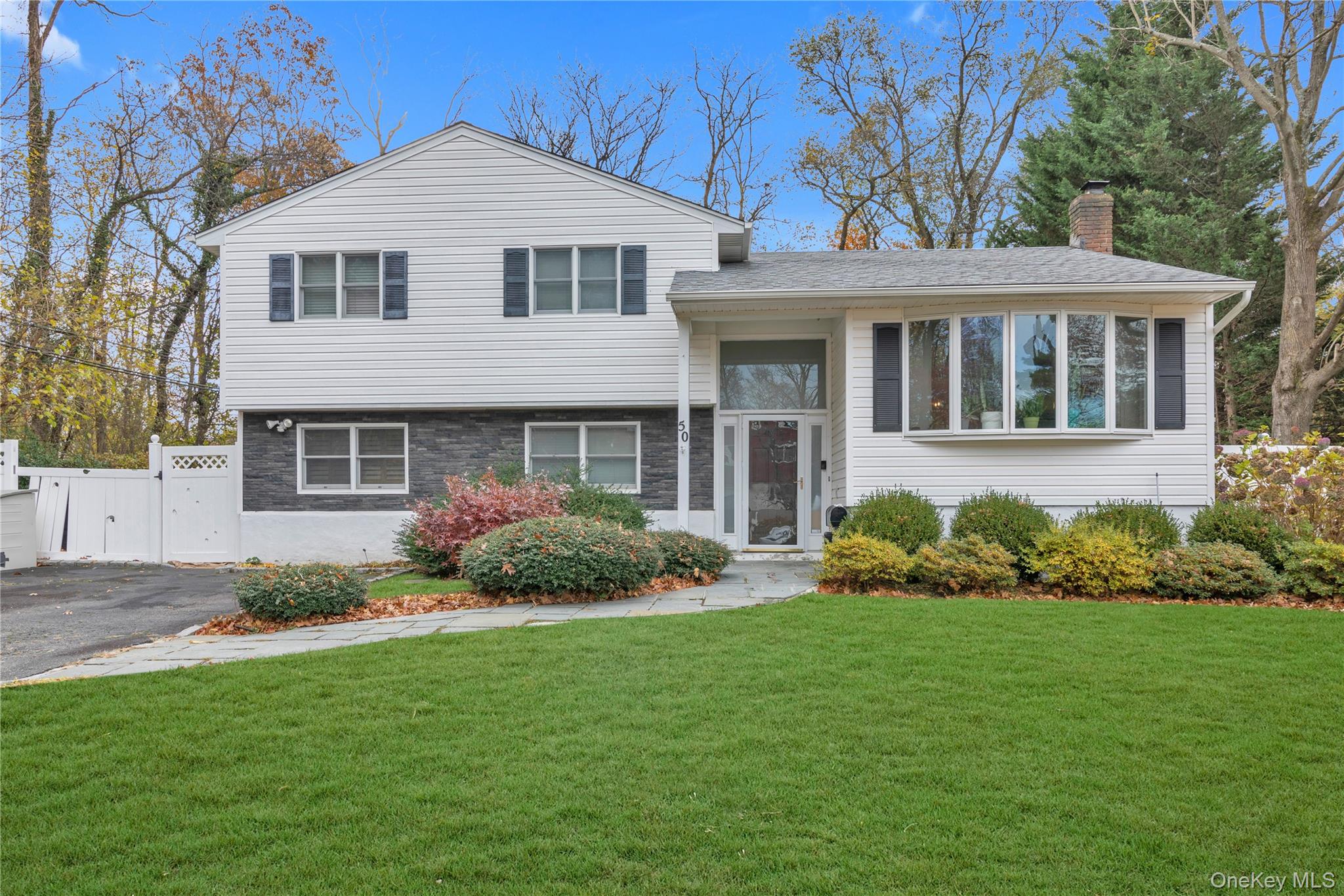 #1 photo, 50 Jerome Drive, 롱 아일랜드 Glen Cove , NY 11542