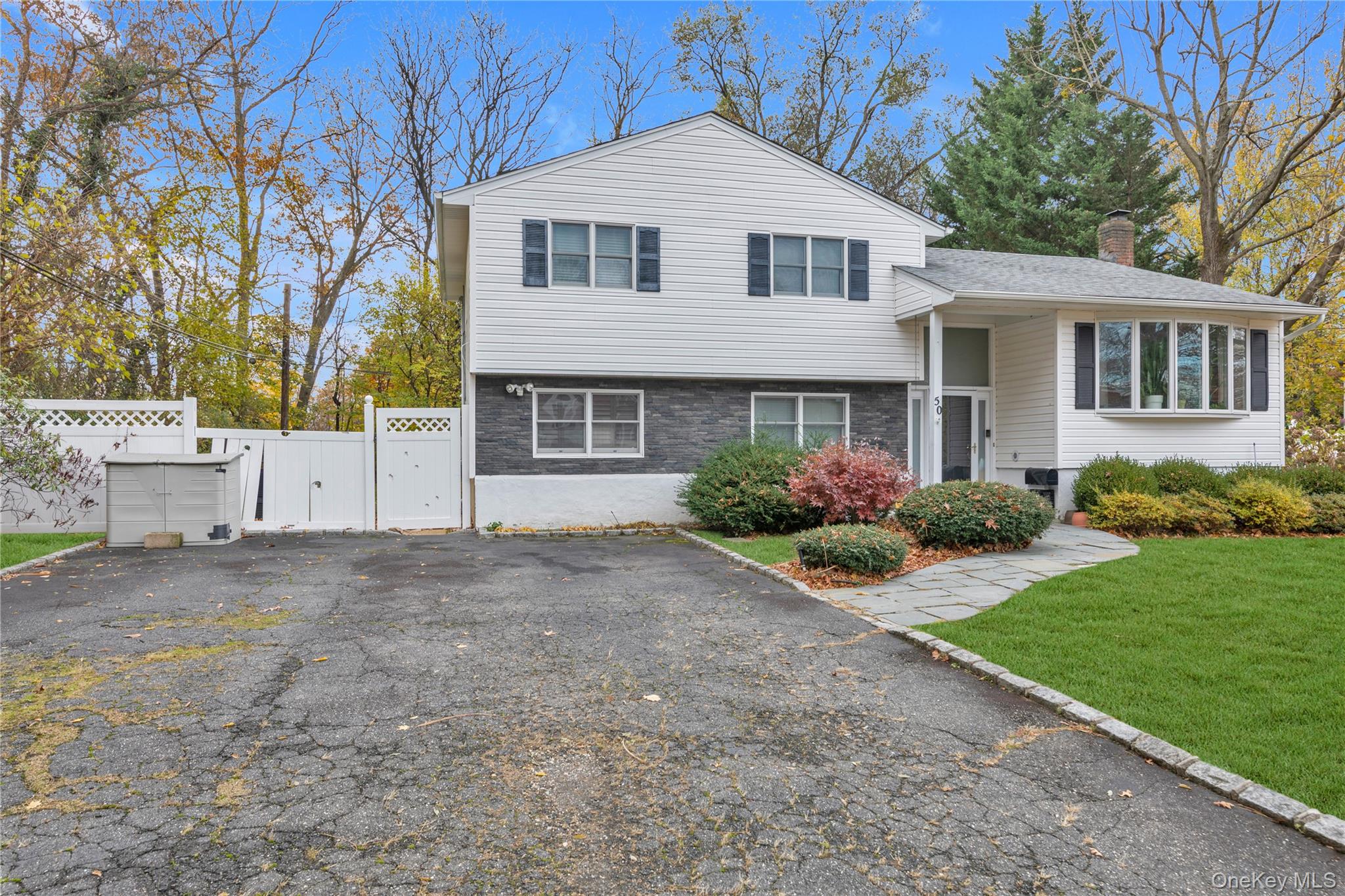 #2 photo, 50 Jerome Drive, 롱 아일랜드 Glen Cove , NY 11542