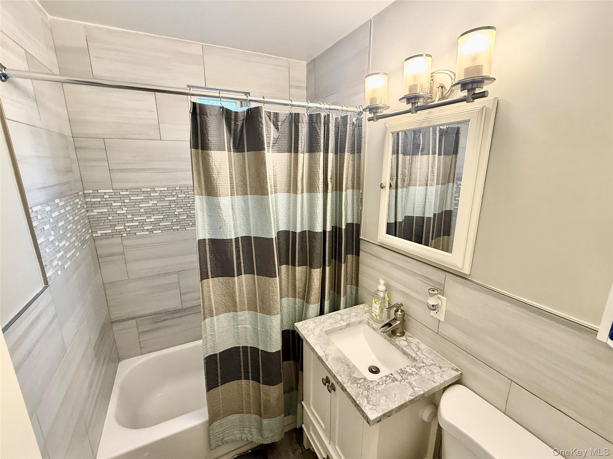 #11 photo, 103U Glen Keith Road, नासाउ काउंटी Glen Cove , NY 11542