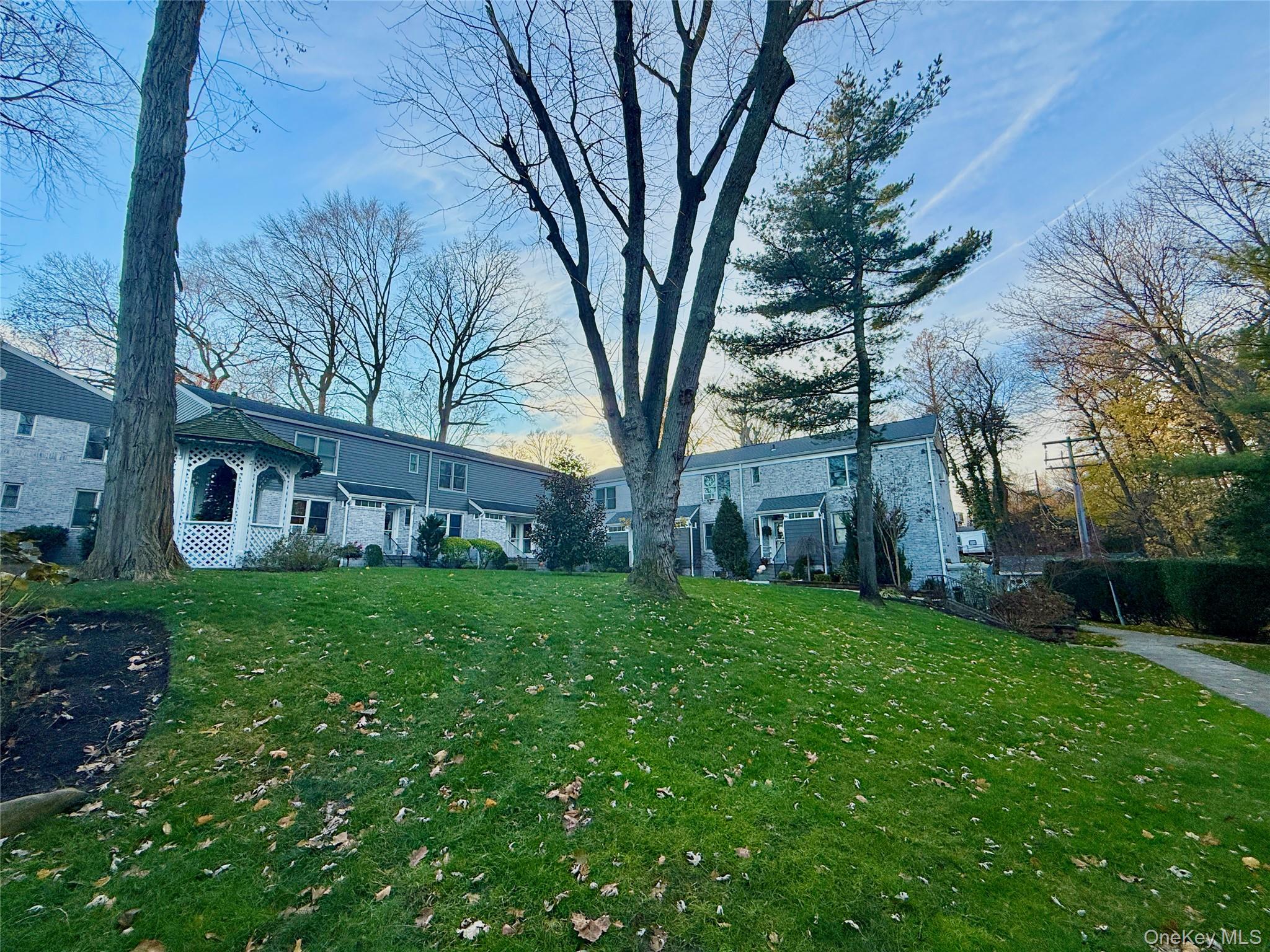 #3 photo, 103U Glen Keith Road, नासाउ काउंटी Glen Cove , NY 11542