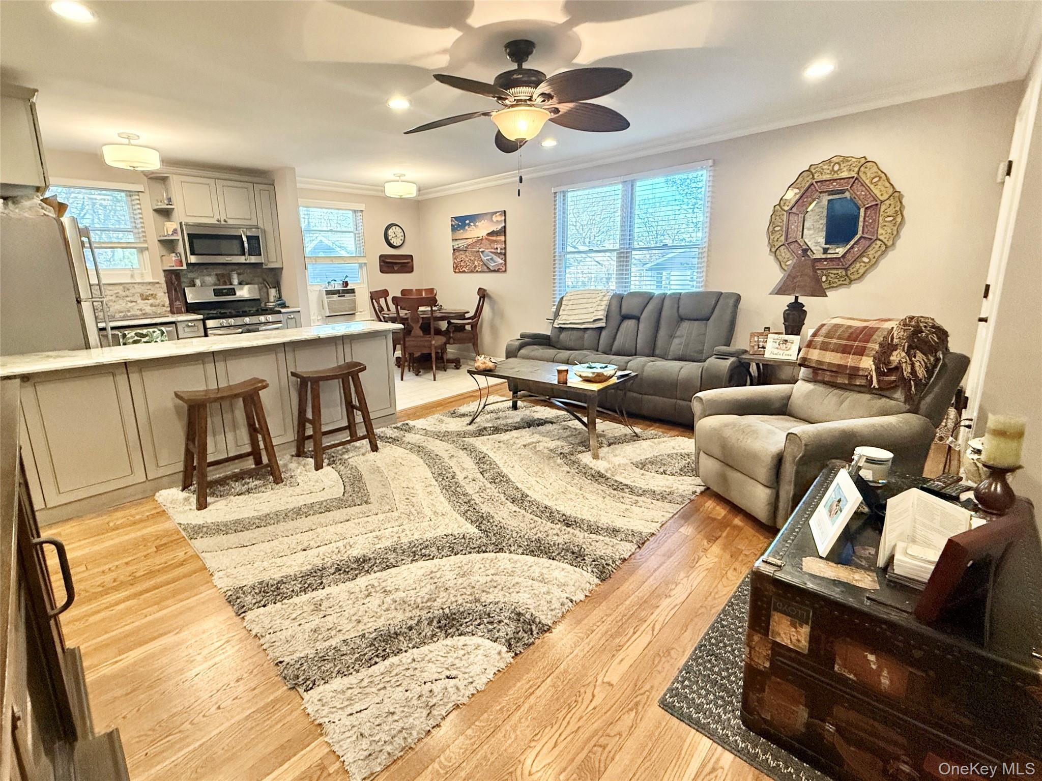 #4 photo, 103U Glen Keith Road, नासाउ काउंटी Glen Cove , NY 11542