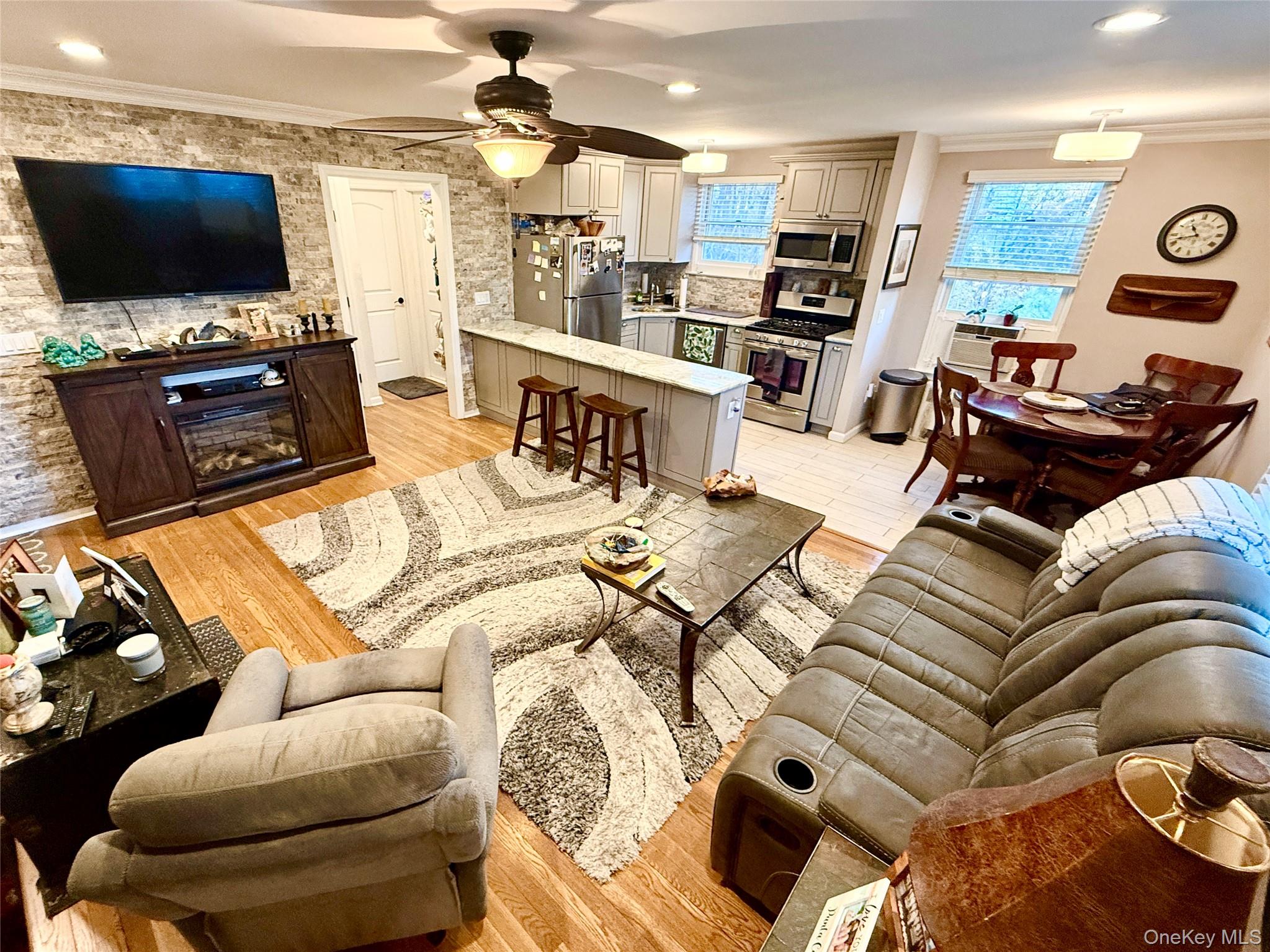 #5 photo, 103U Glen Keith Road, नासाउ काउंटी Glen Cove , NY 11542