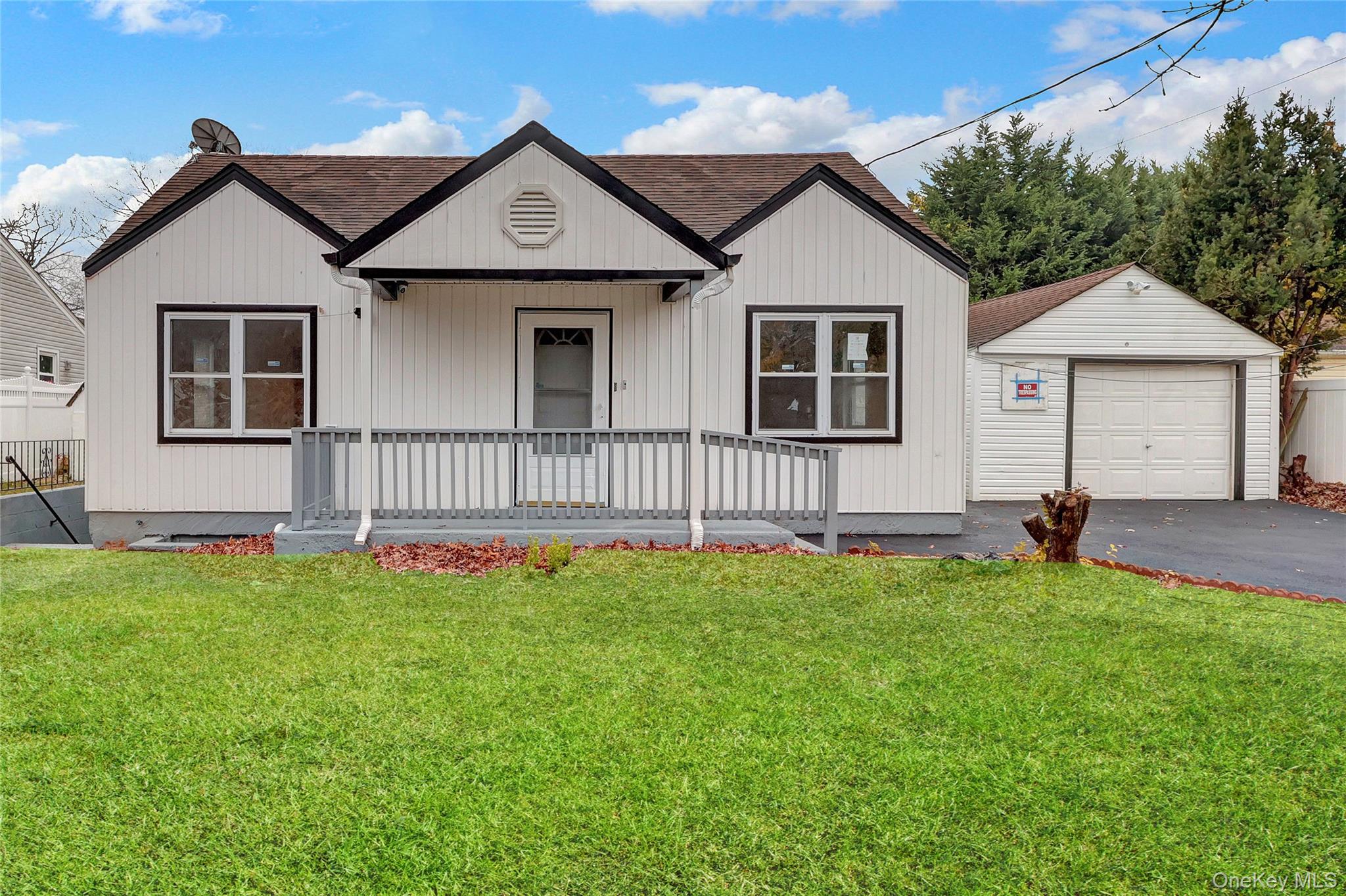 #3 photo, 12 Carlls Path, North Babylon , NY 11703