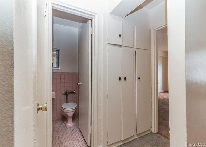 #19 photo, 5235 Post Road, Bronx , NY 10471