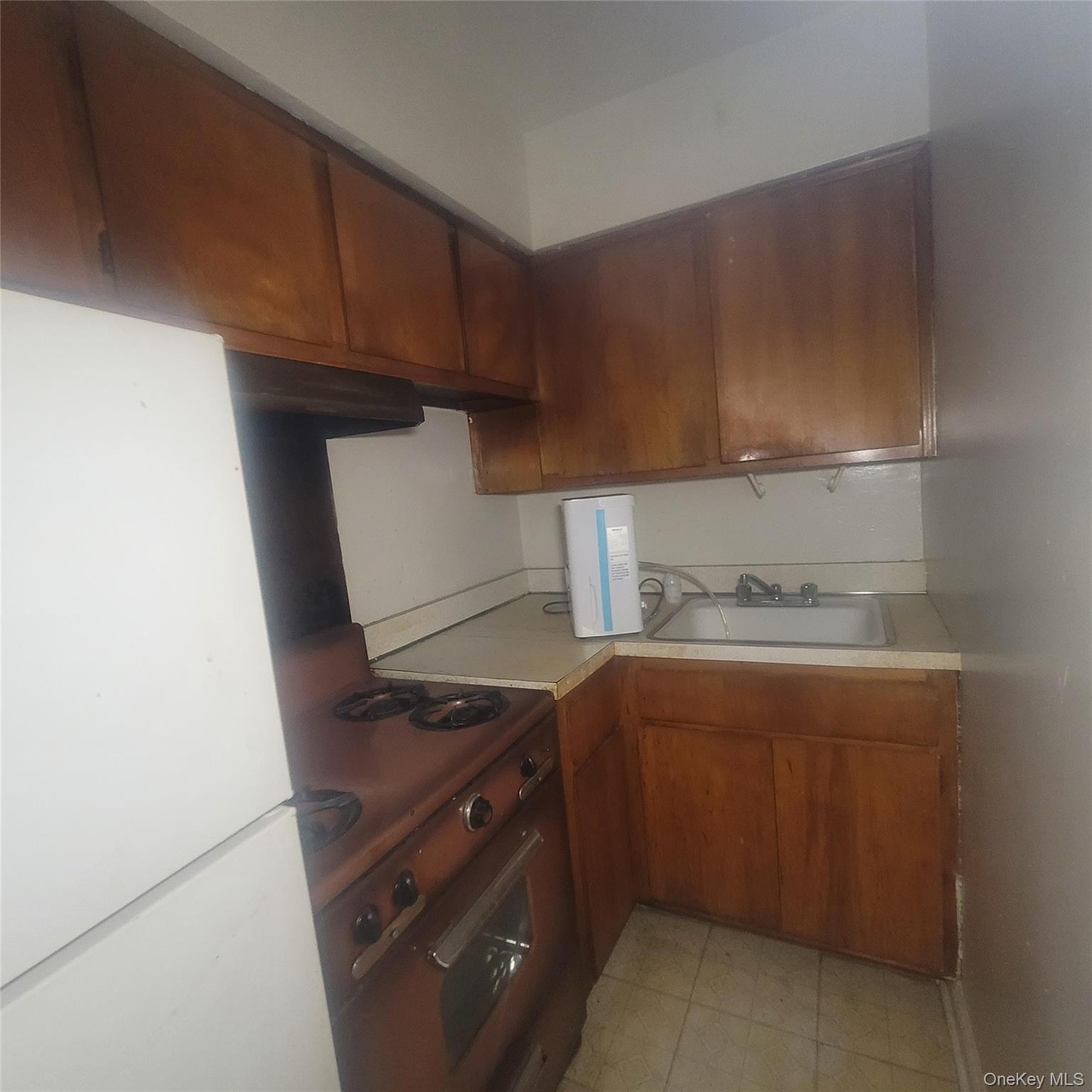 #7 photo, 5235 Post Road, Bronx , NY 10471