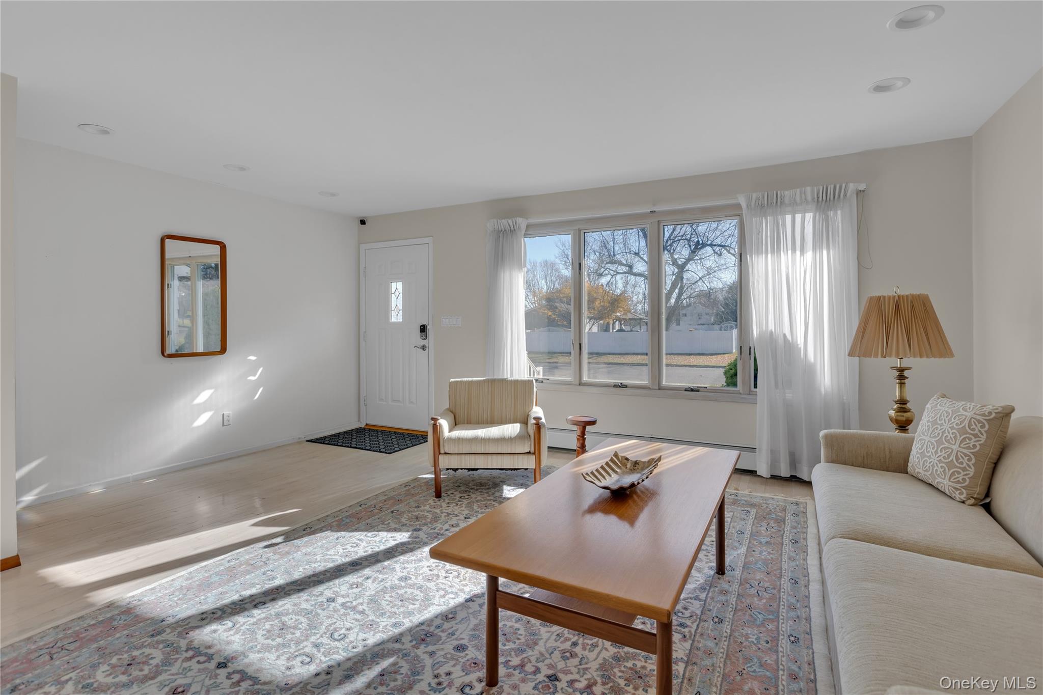 #2 photo, 21 Yeoman Drive, 东长岛 East Northport , NY 11731